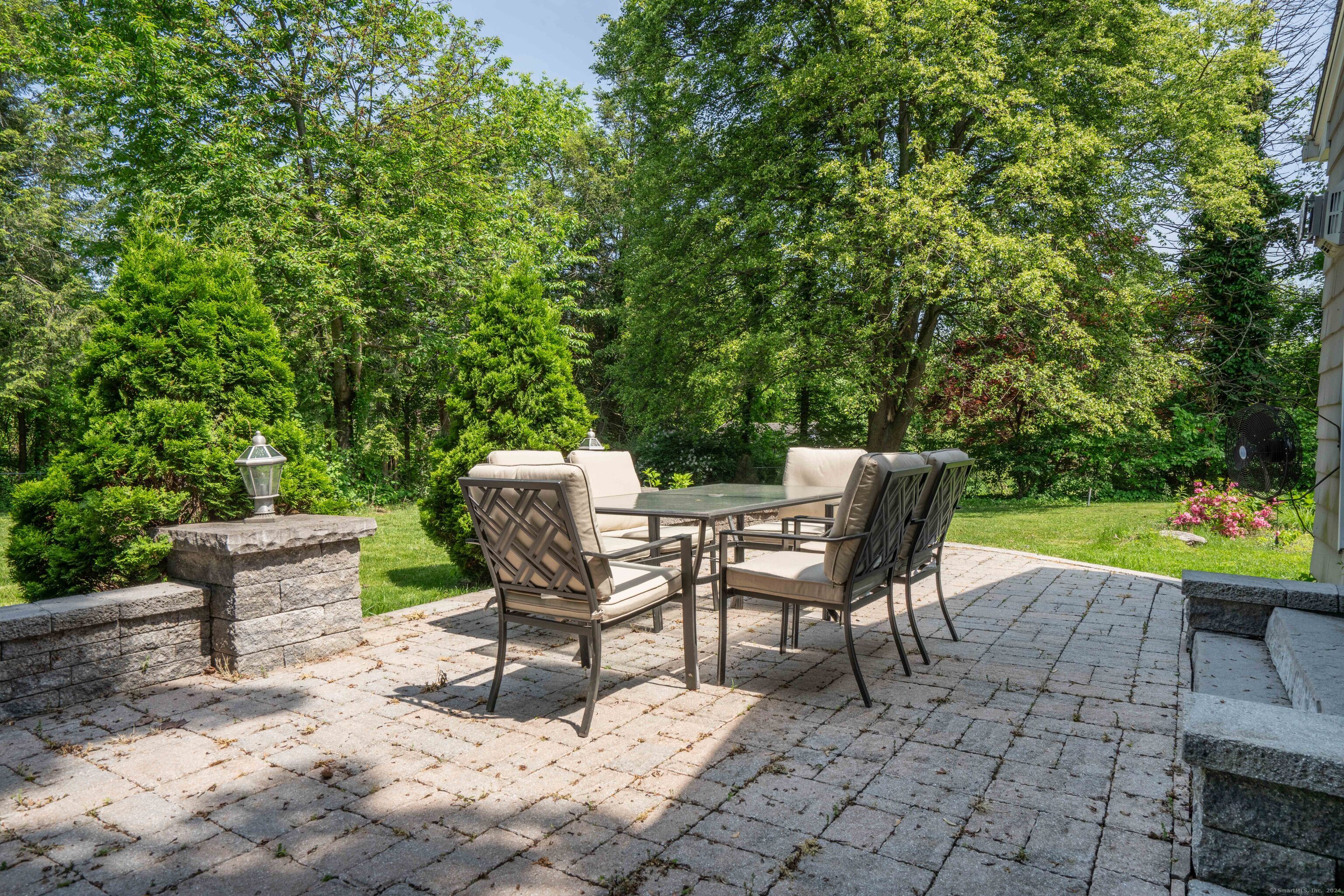 245 Coppermill Road