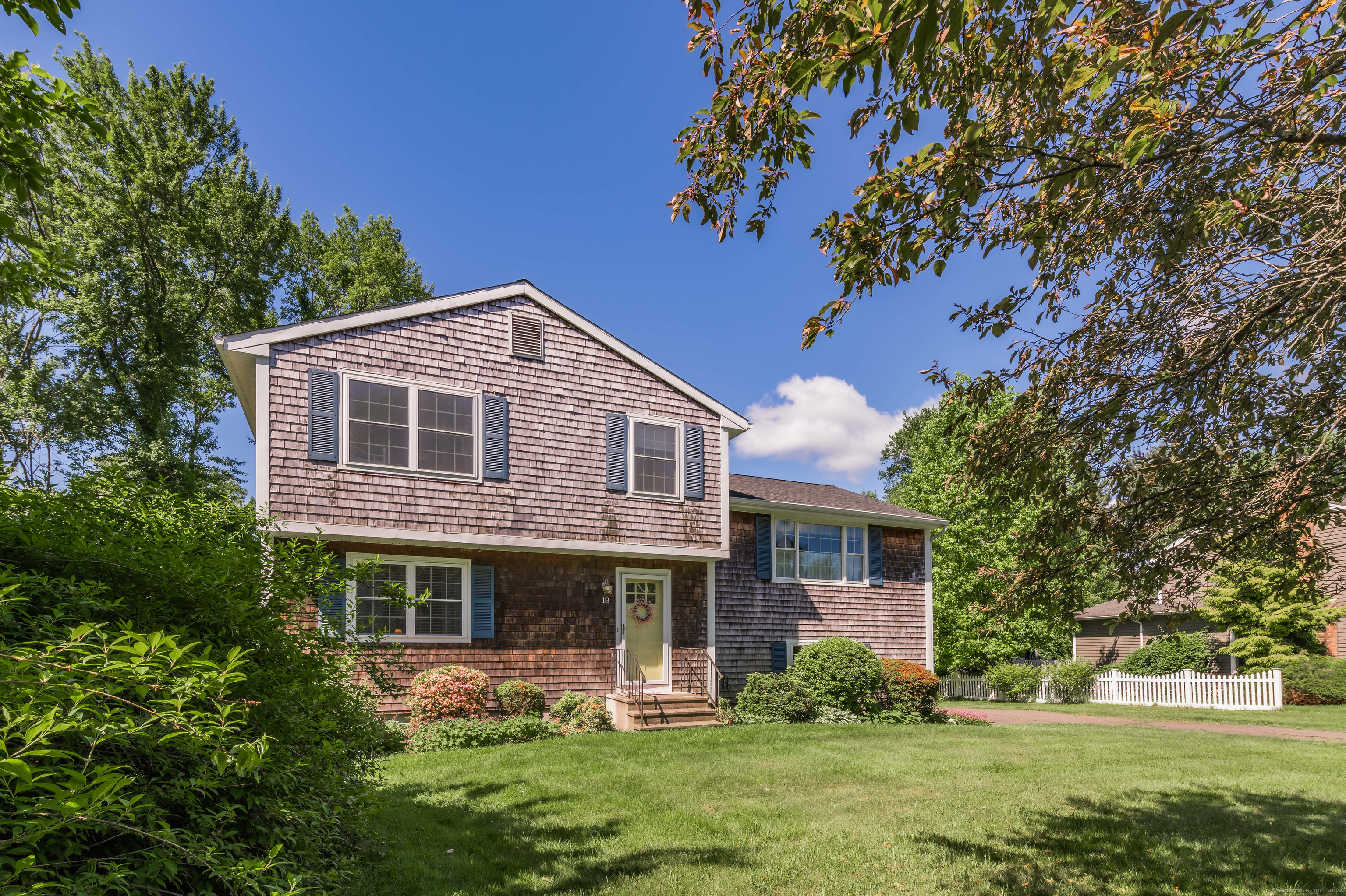 18 Woodside Drive
