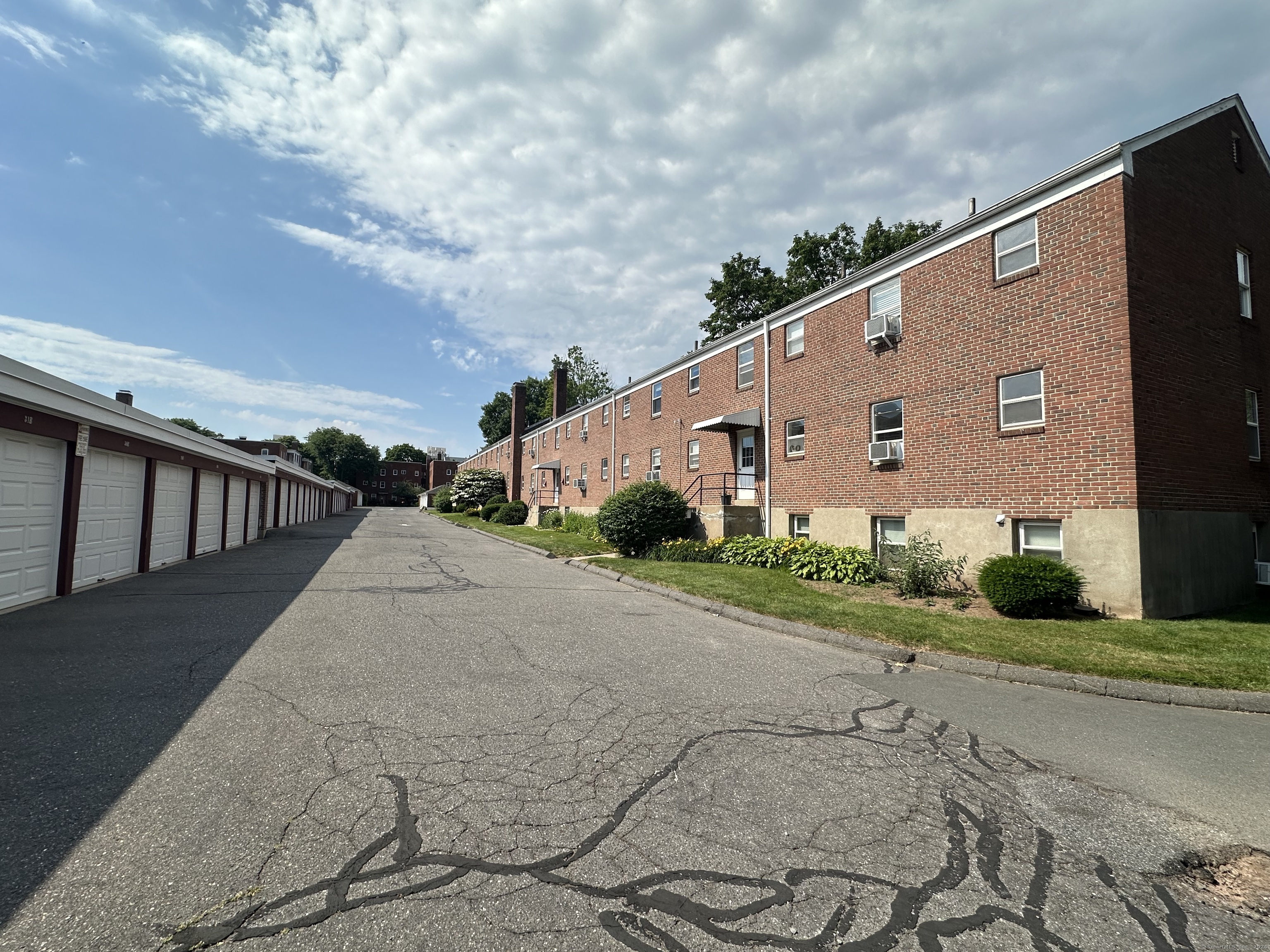 40 Arnold Way 40