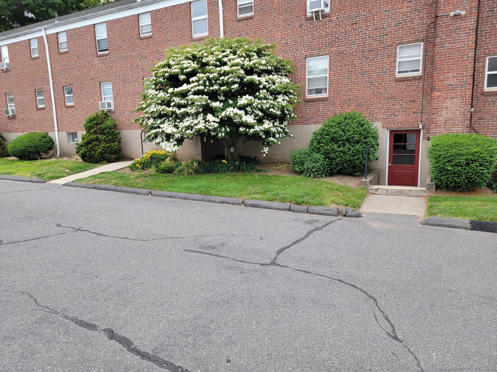 40 Arnold Way 40