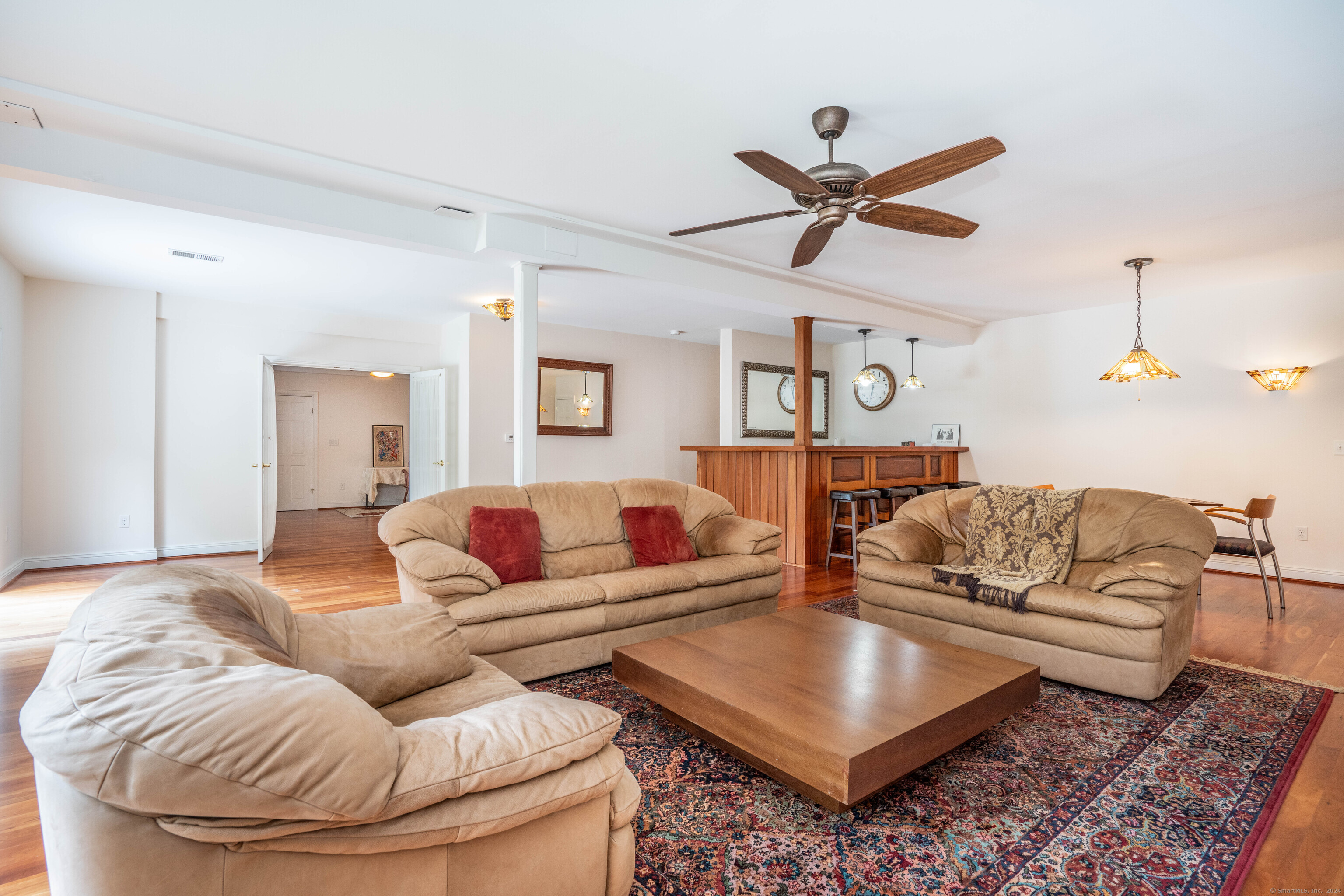 16 Worthington Drive