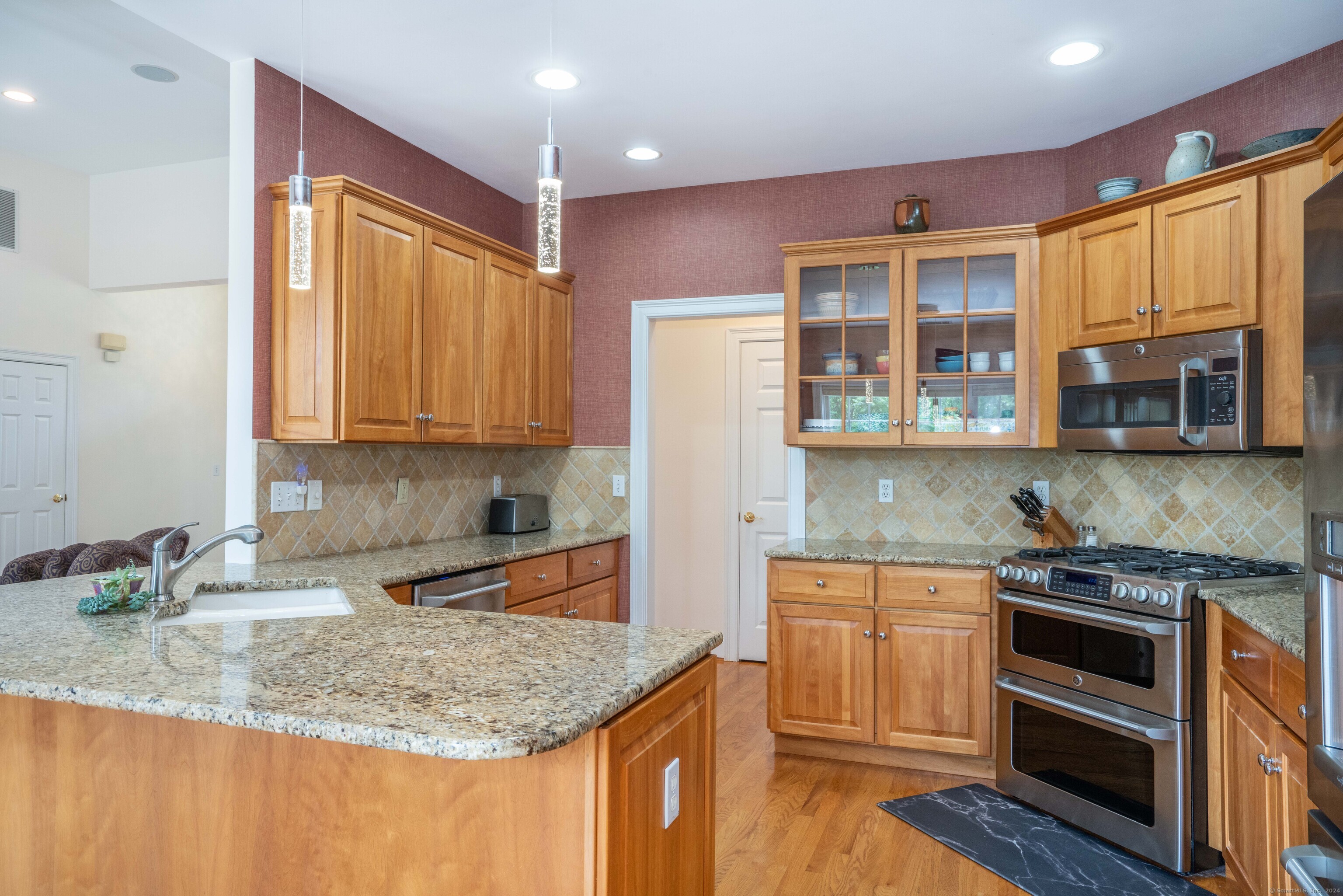 16 Worthington Drive