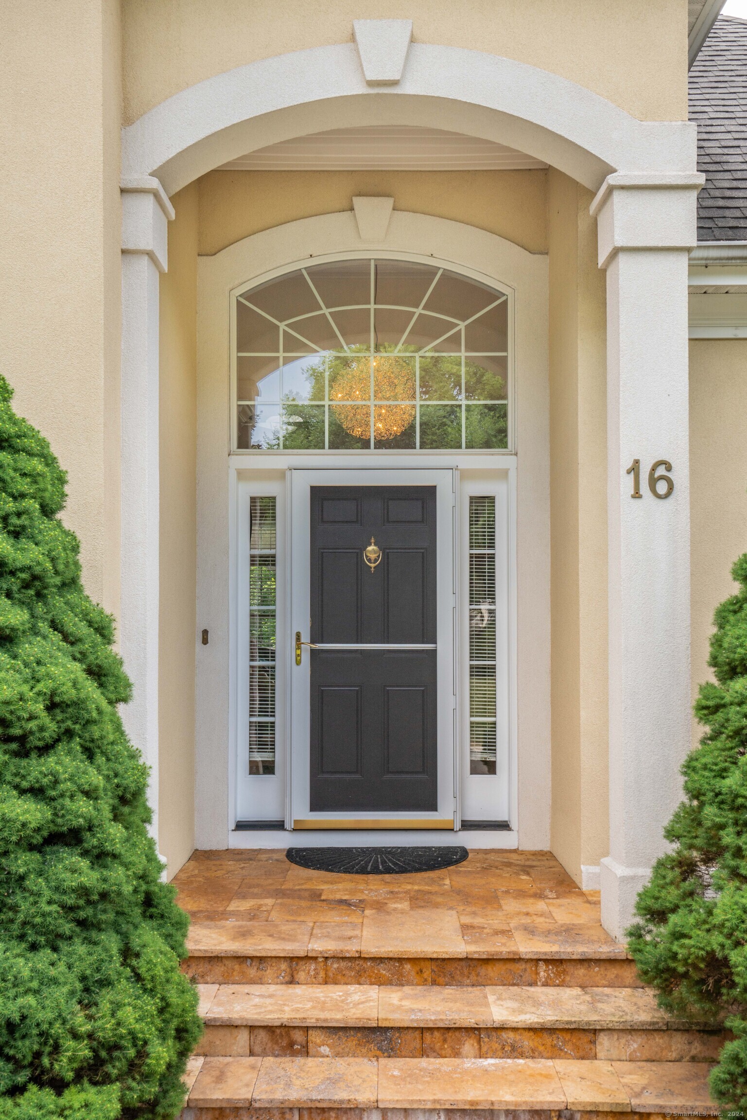 16 Worthington Drive