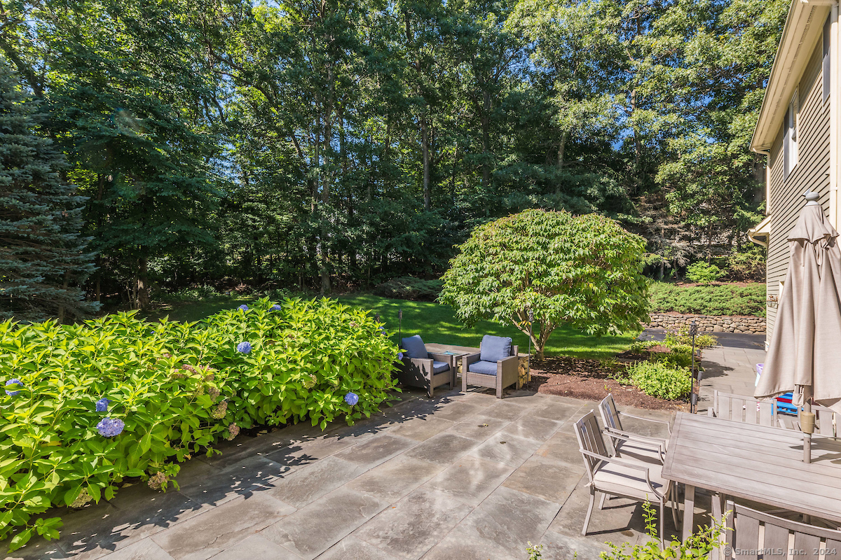 233 Kingswood Drive