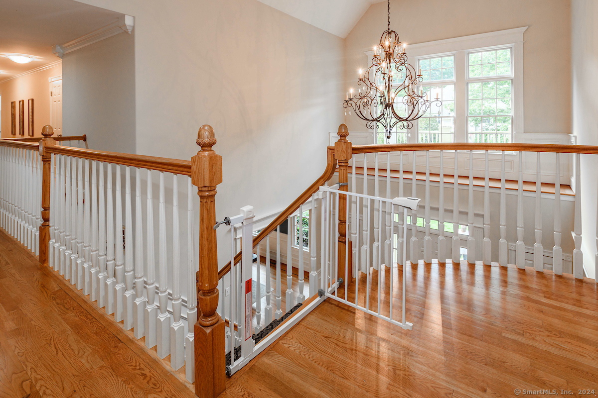 233 Kingswood Drive