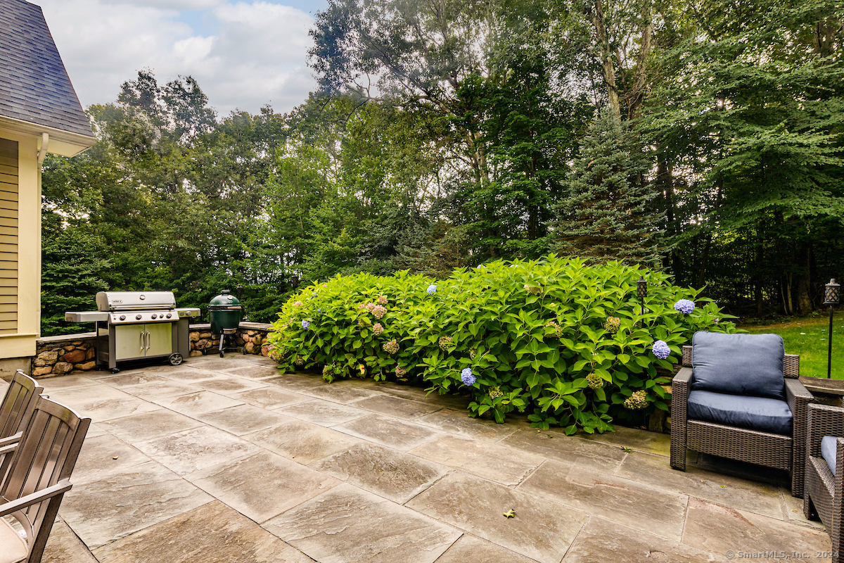 233 Kingswood Drive