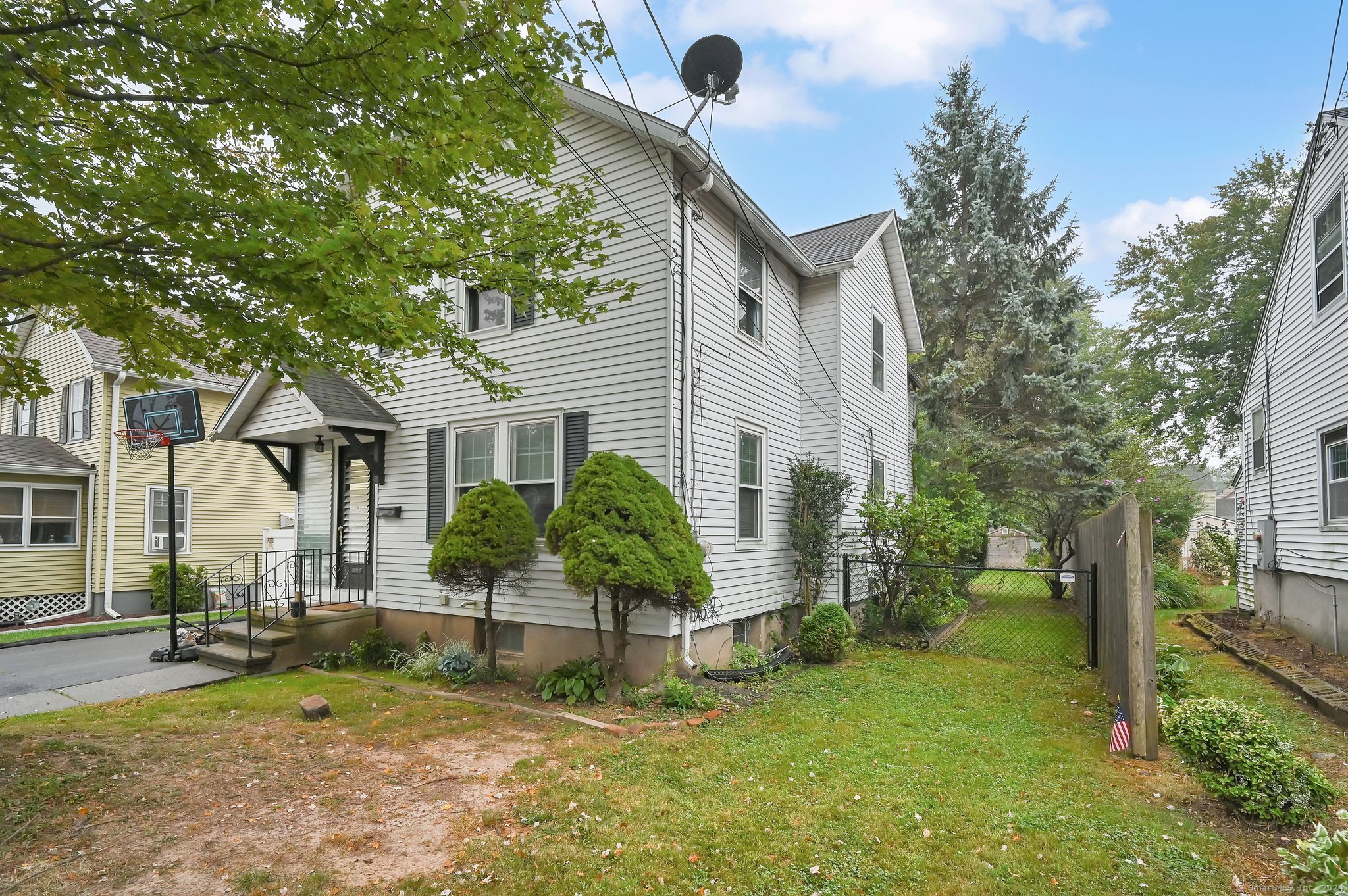 147 Edgemere Avenue