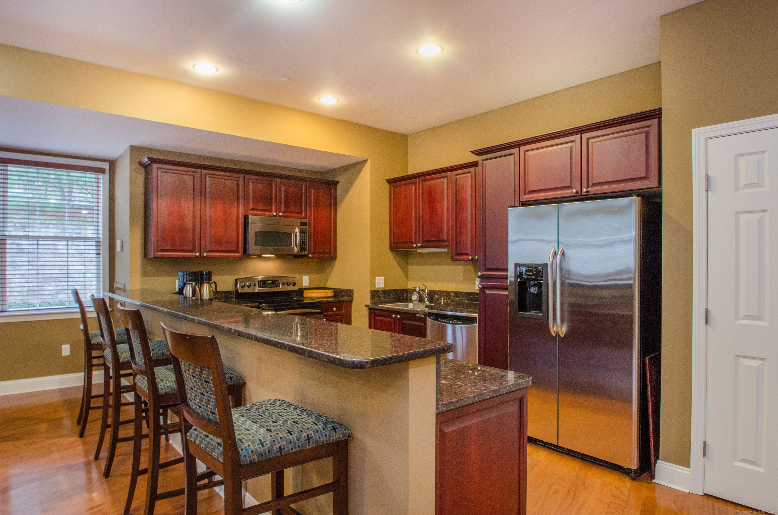1 King Philip Drive 407
