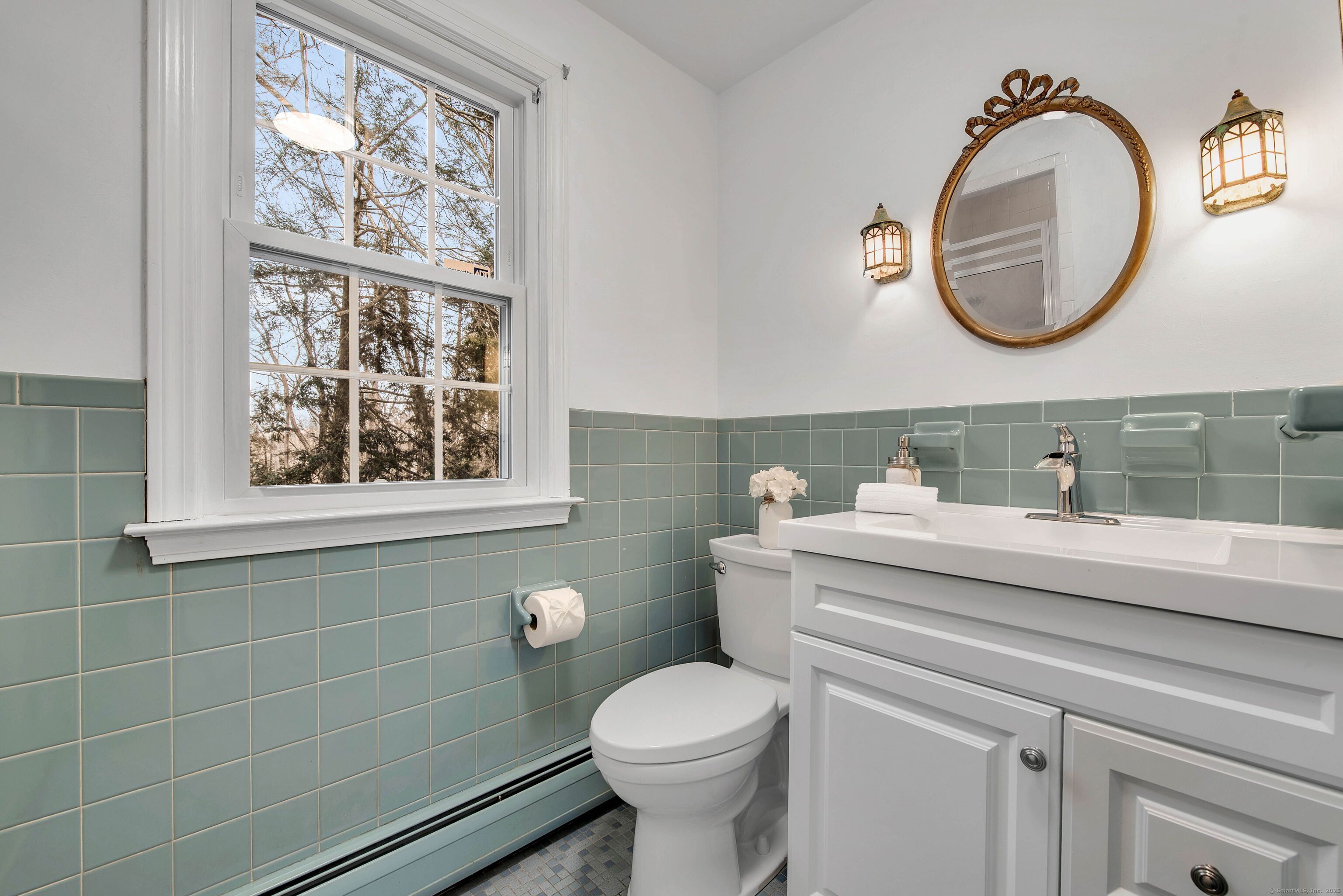 77 Hemlock Ridge