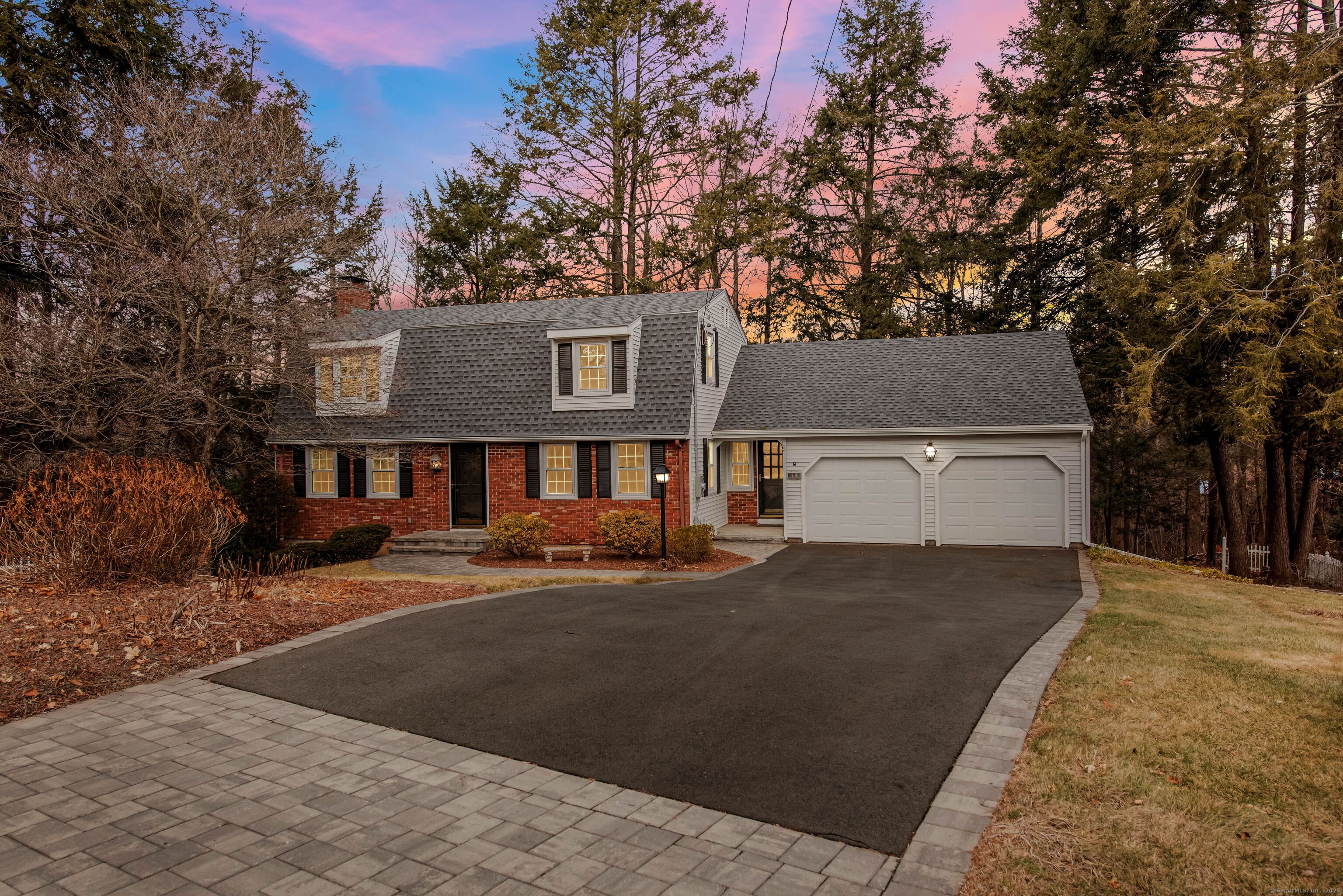 77 Hemlock Ridge