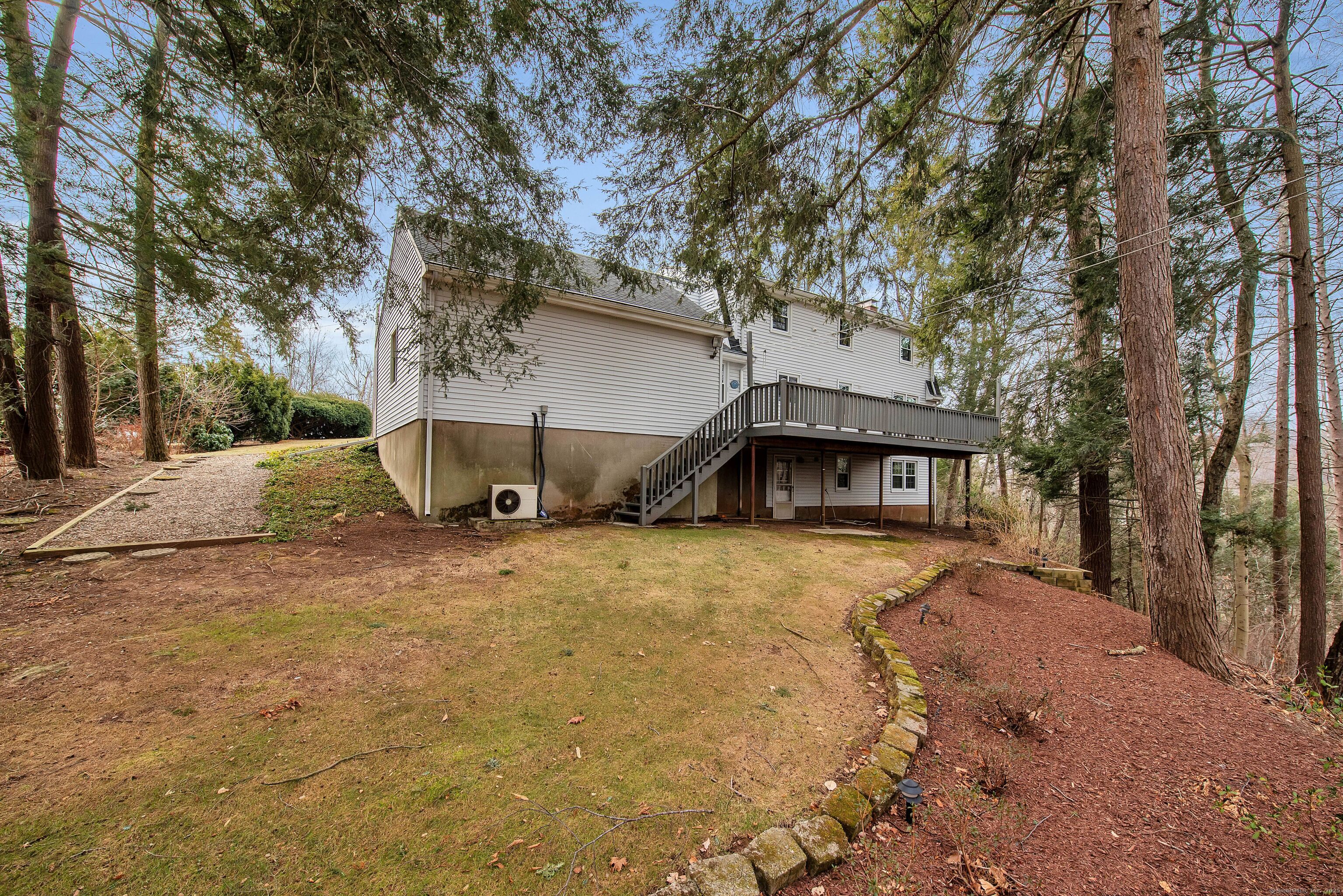 77 Hemlock Ridge
