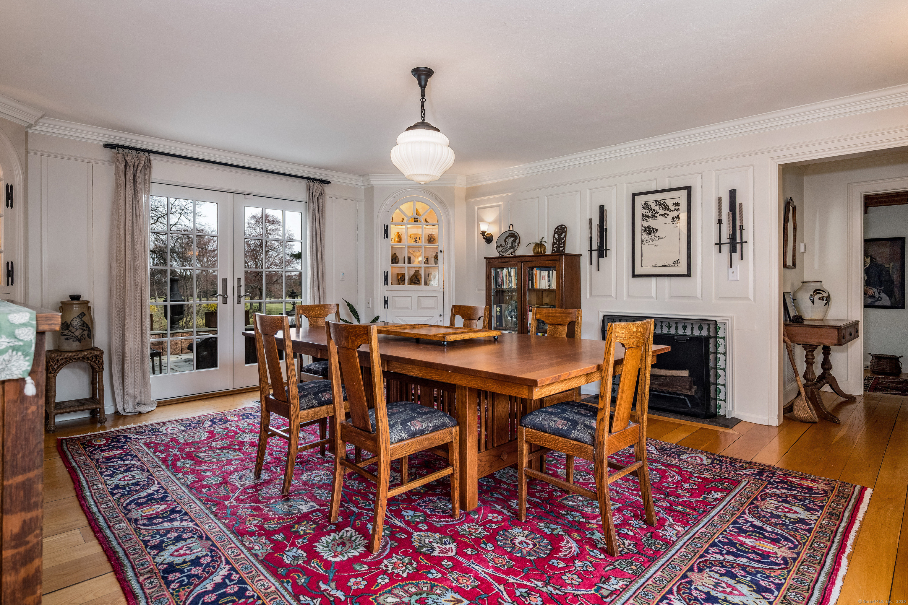 8 Bassette Lane
