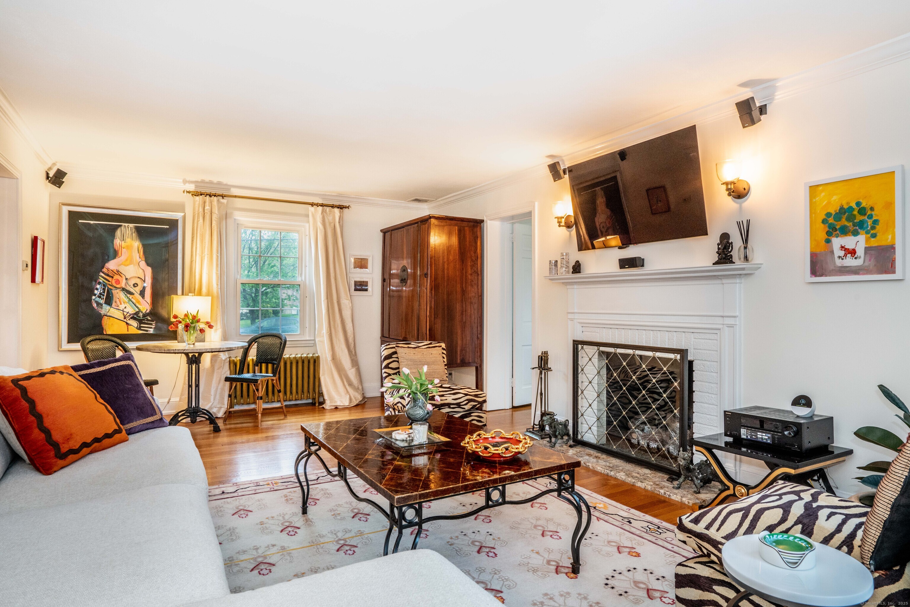 341 Quaker Lane North