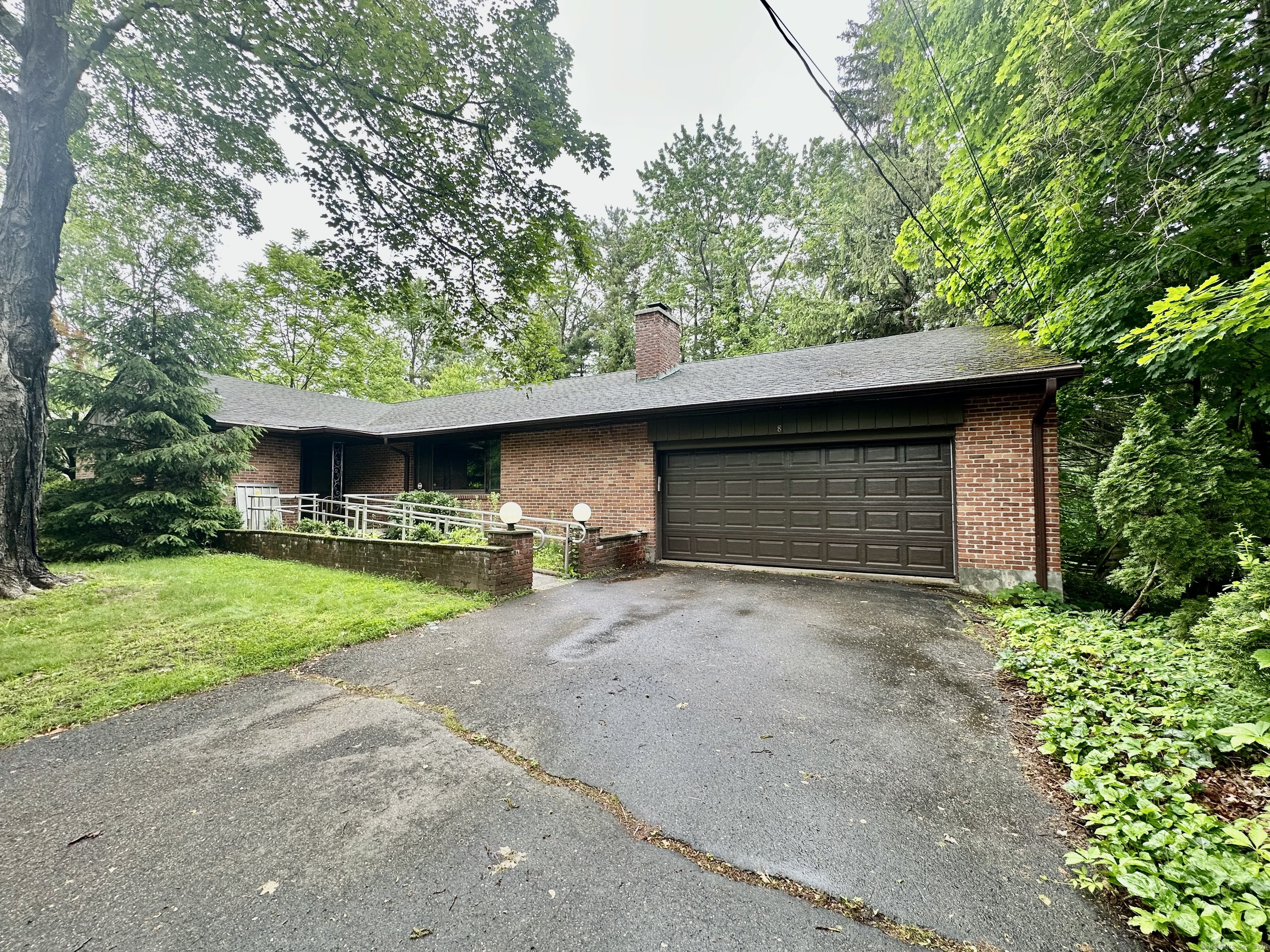 8 Lincoln Avenue