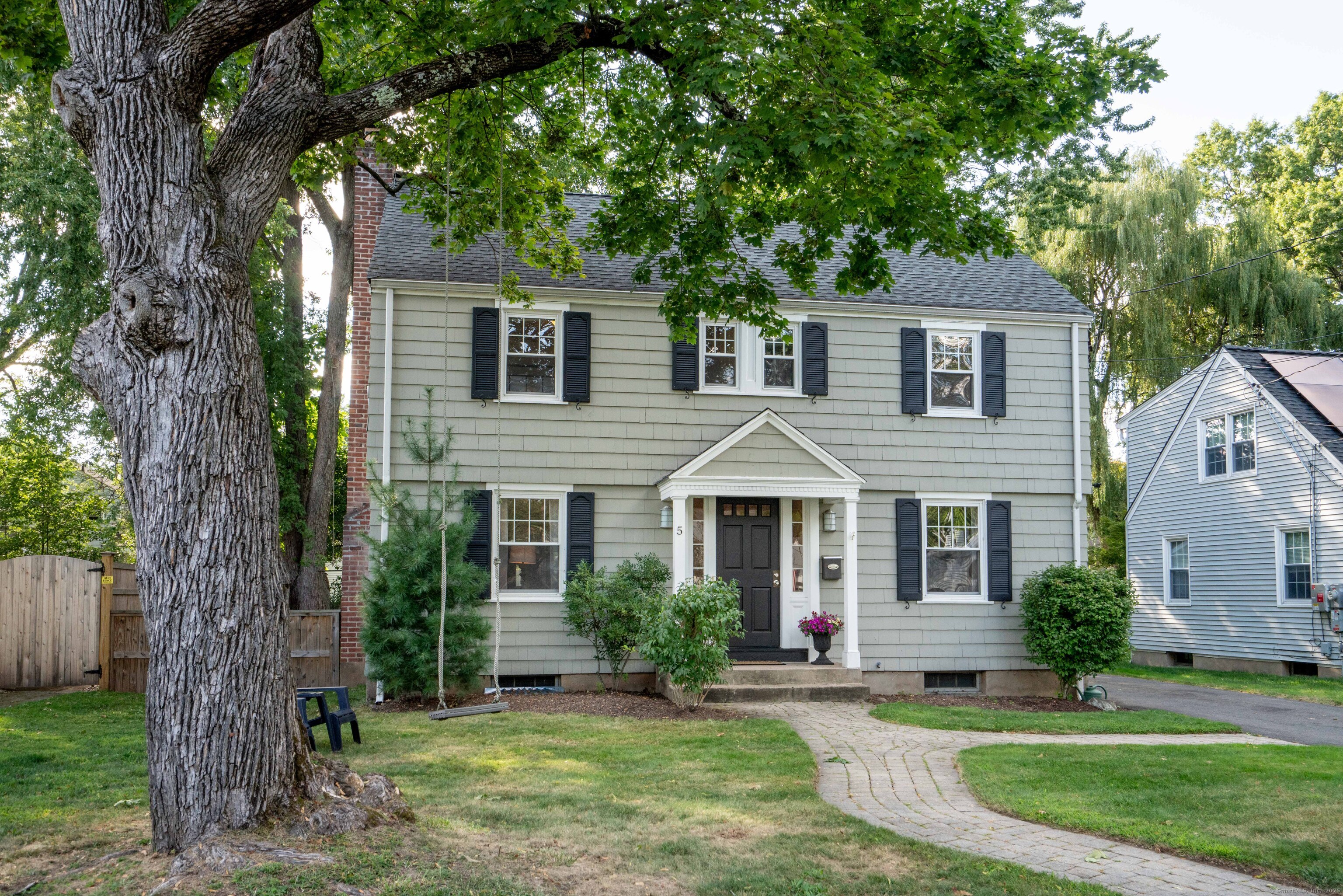 5 Farnham Road