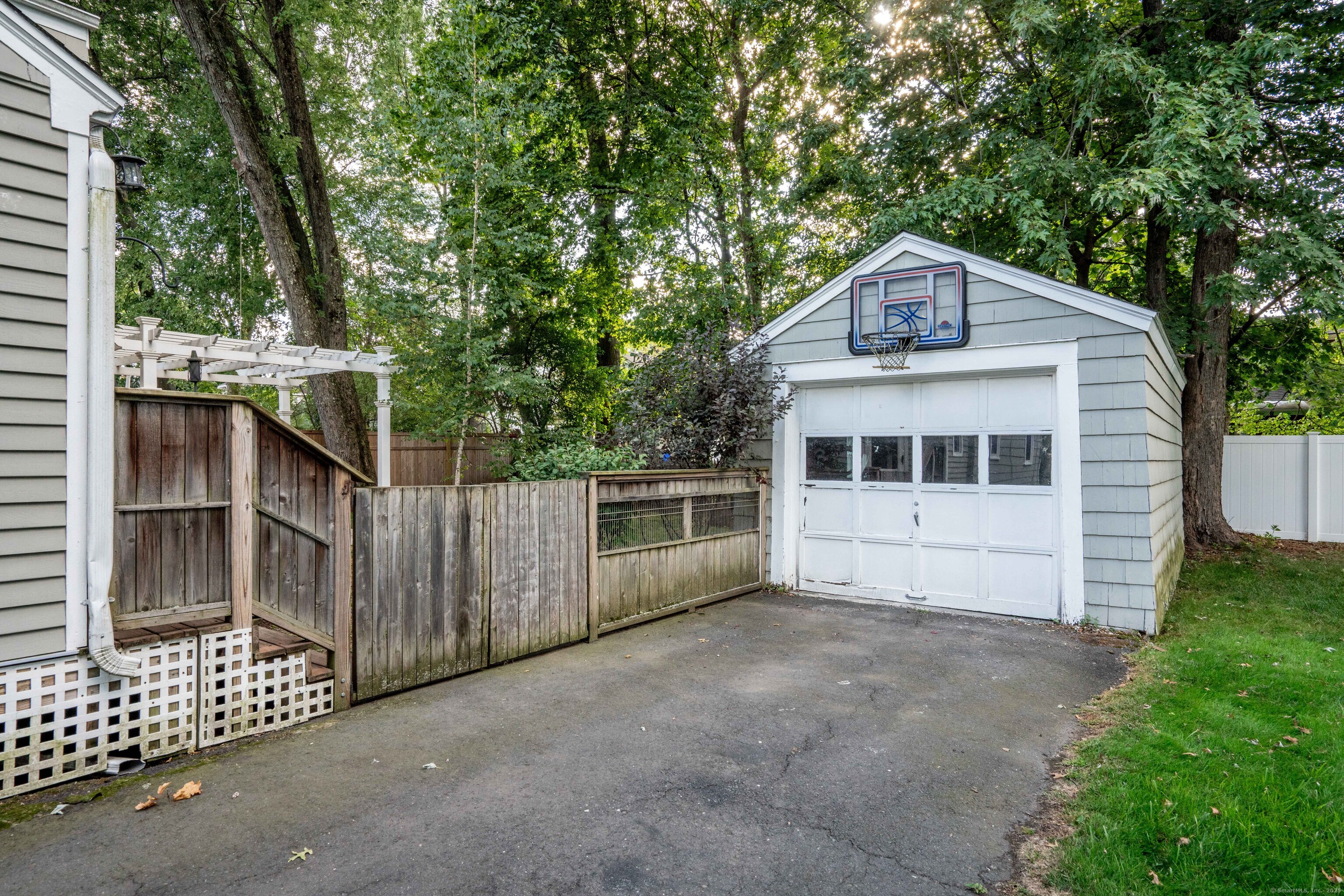 5 Farnham Road