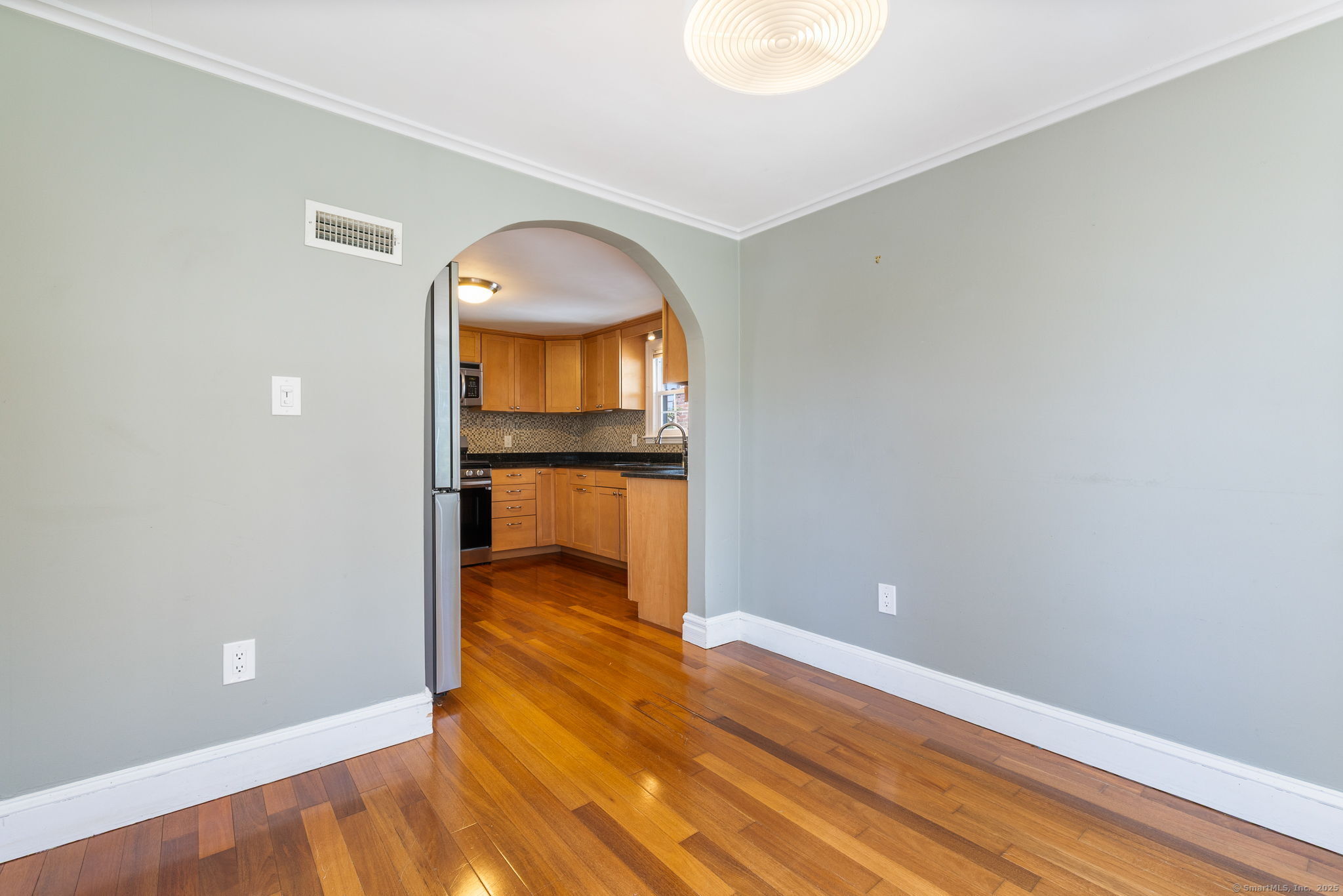 126 Robin Road