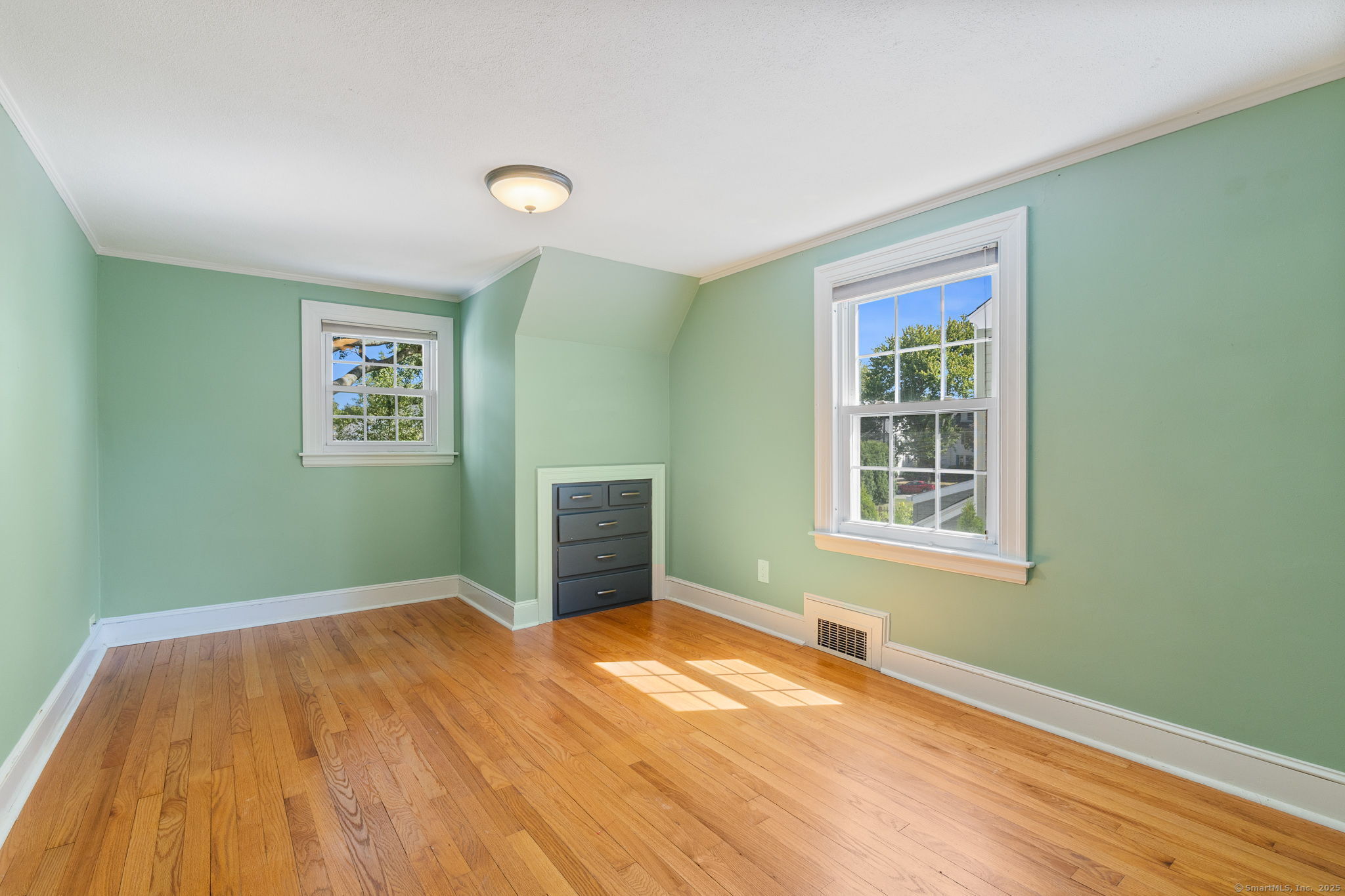 126 Robin Road