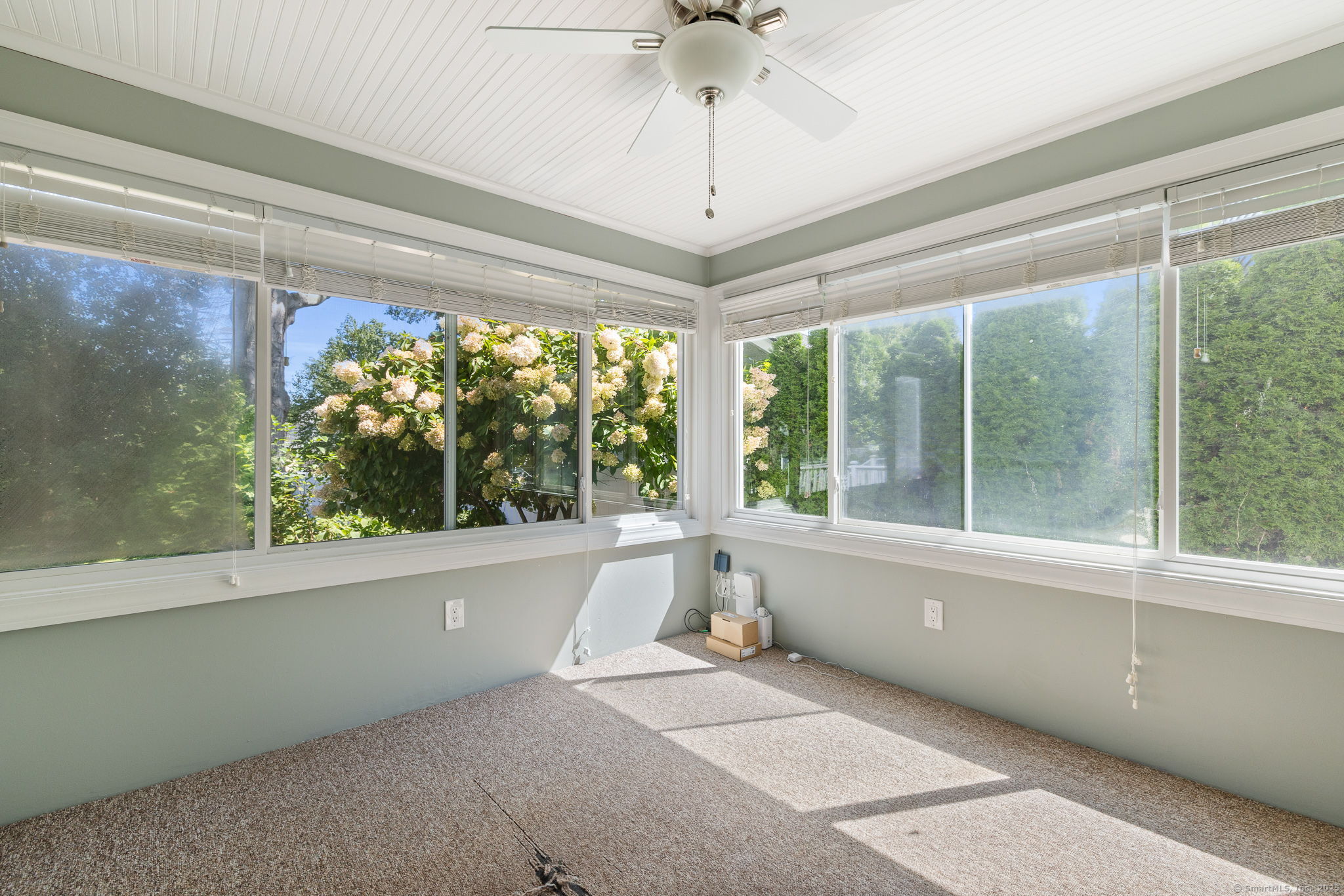 126 Robin Road