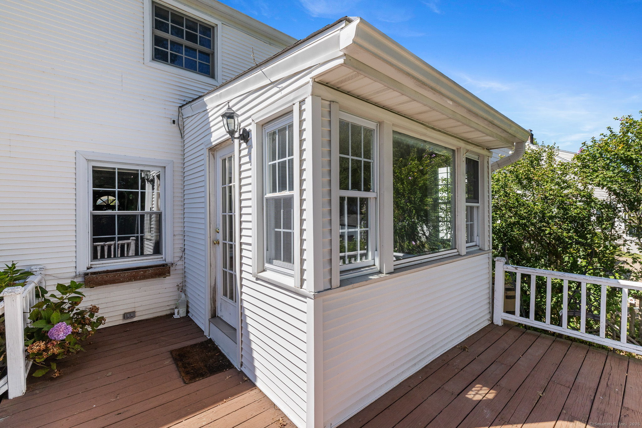 126 Robin Road