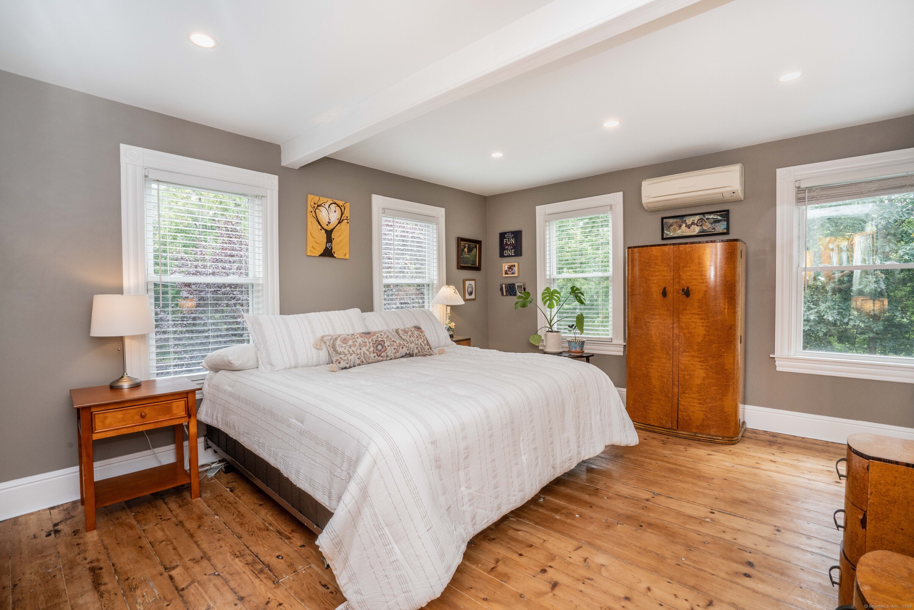 26 Old Hartford Avenue 26