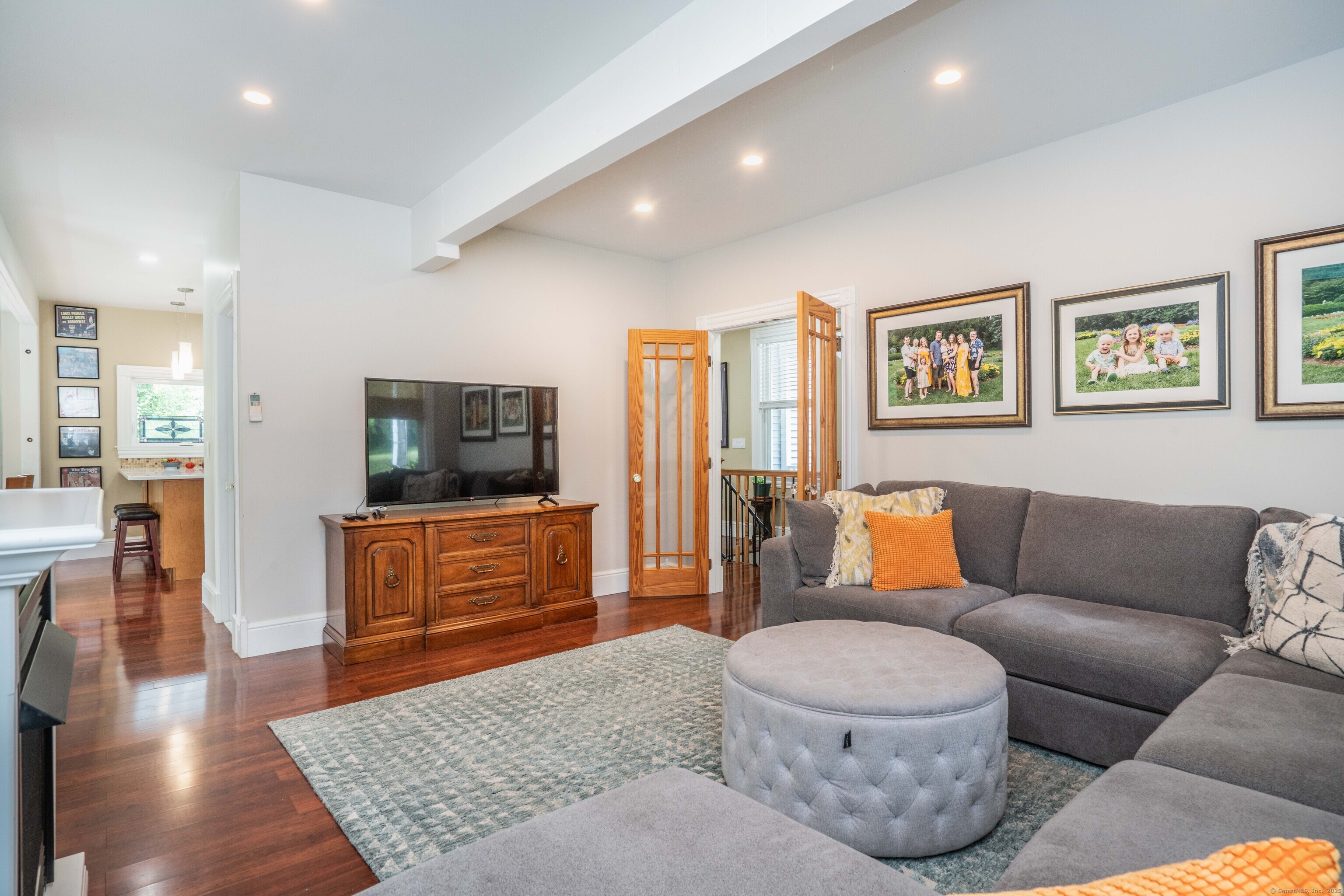 26 Old Hartford Avenue 26
