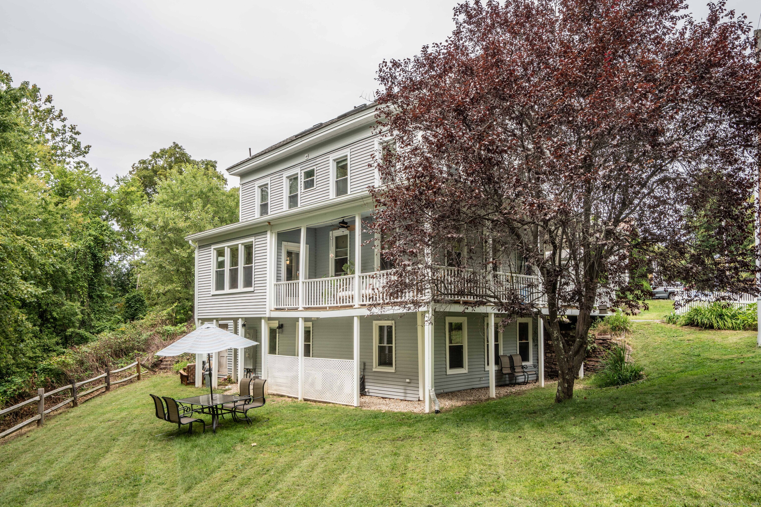 26 Old Hartford Avenue 26