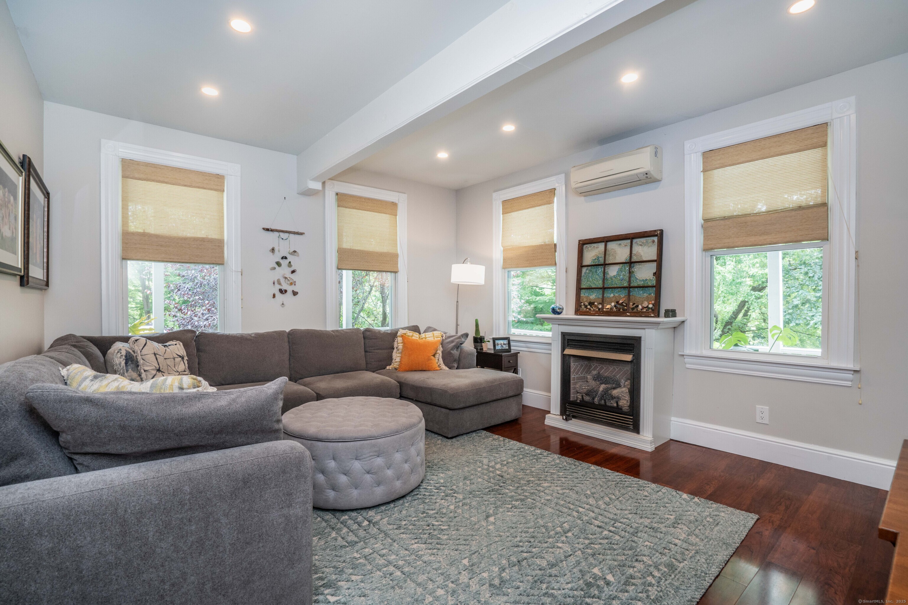26 Old Hartford Avenue 26
