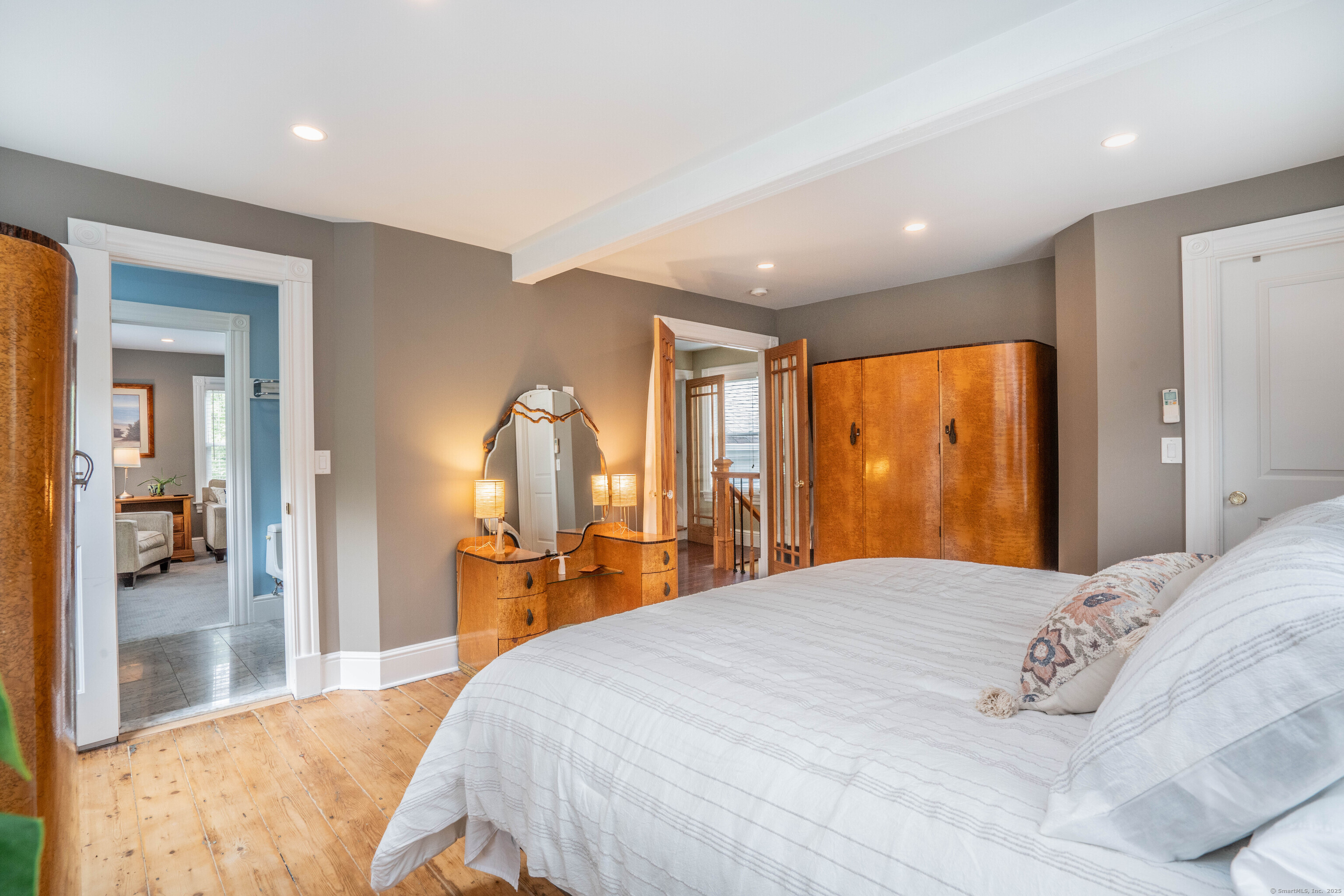 26 Old Hartford Avenue 26