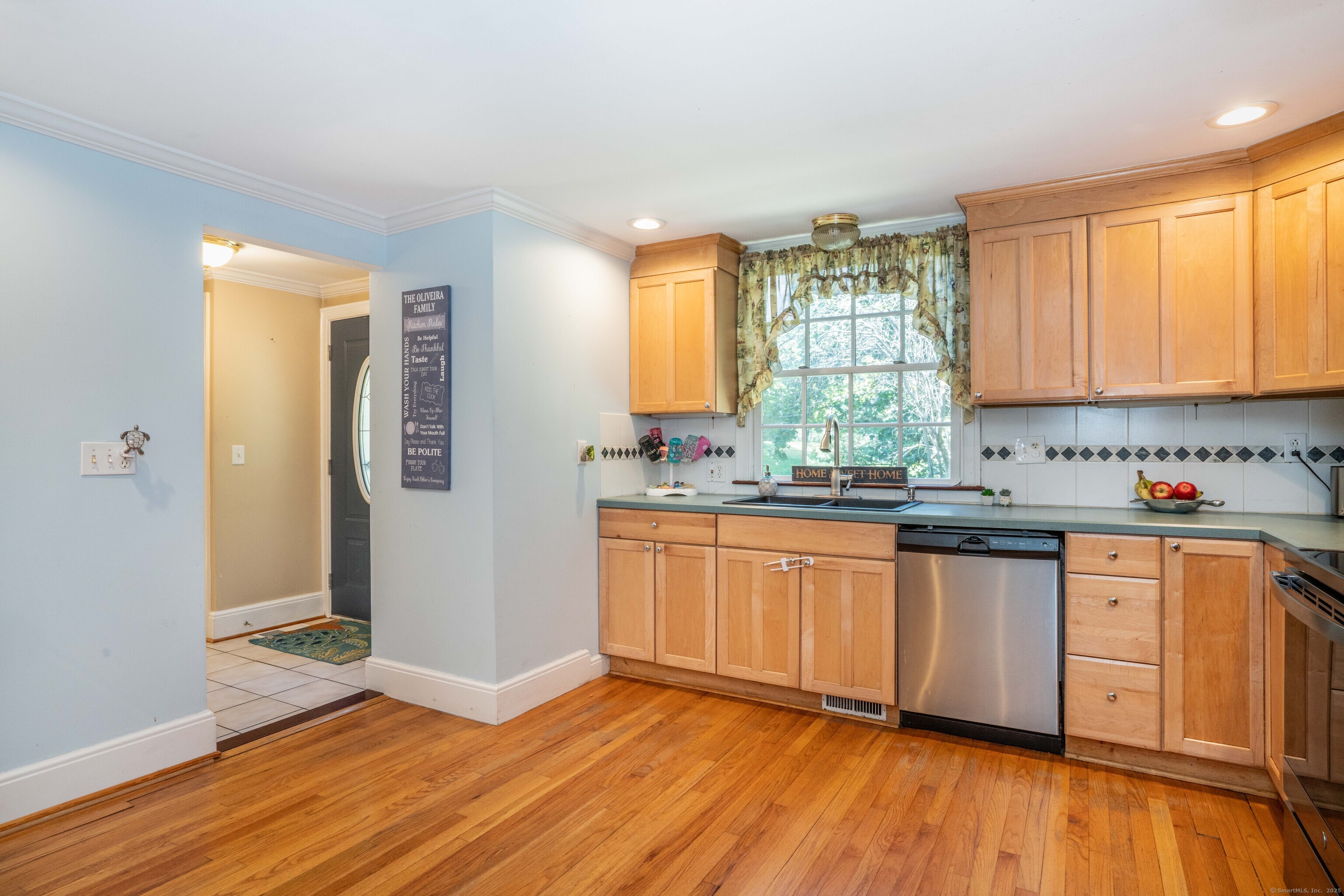 72 West Mountain Road