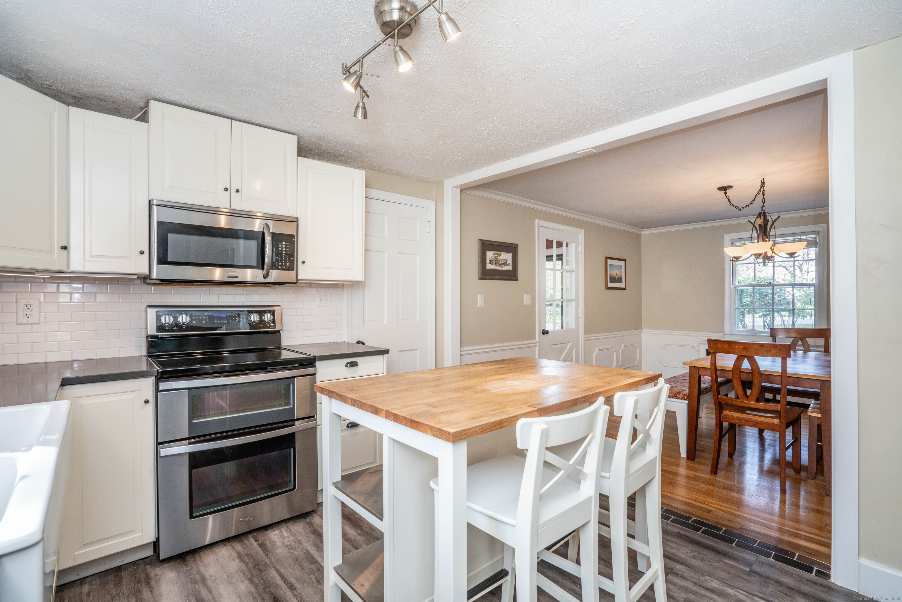 6 Terry Plains Road