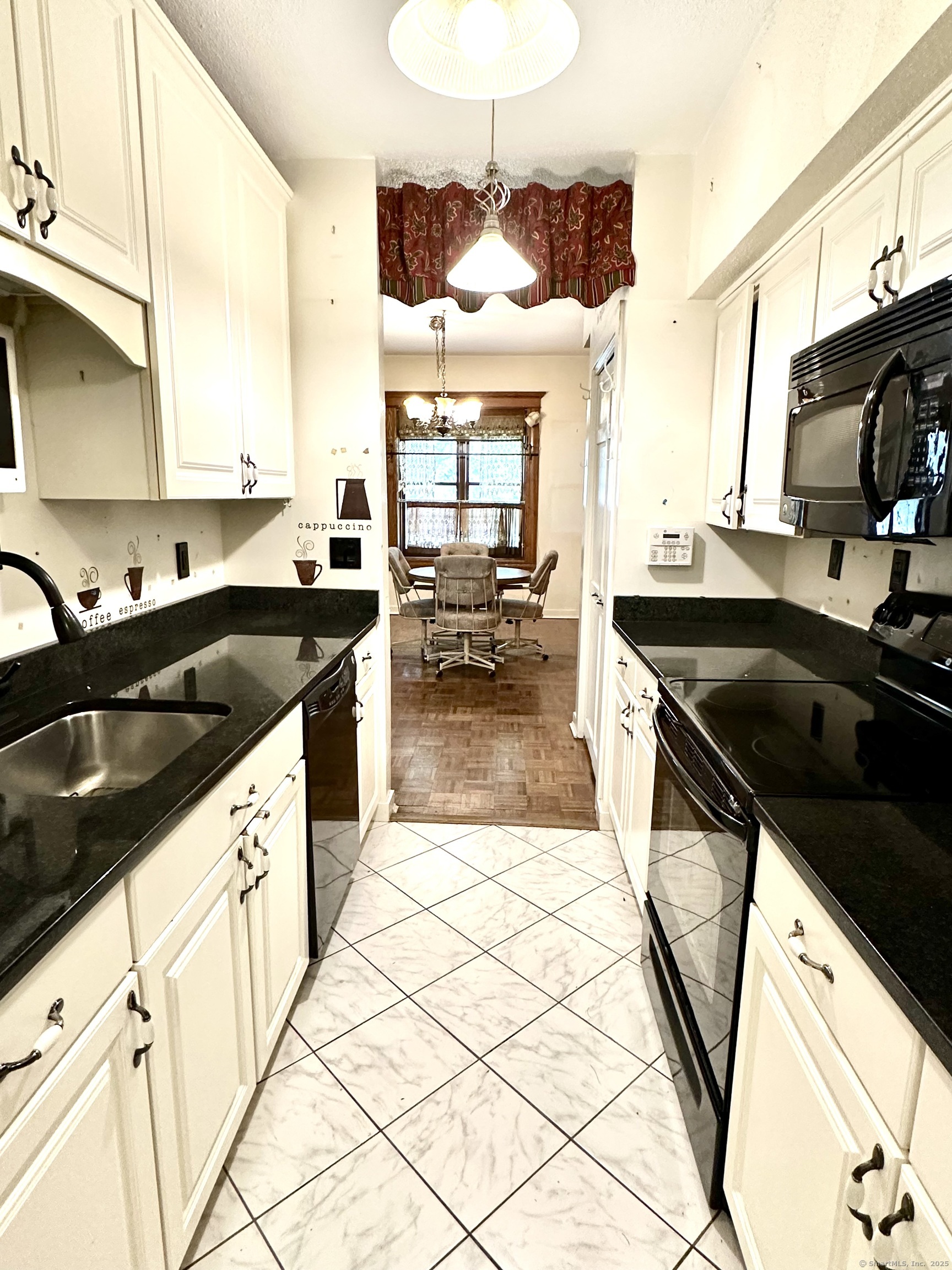 235 Farmington Avenue A