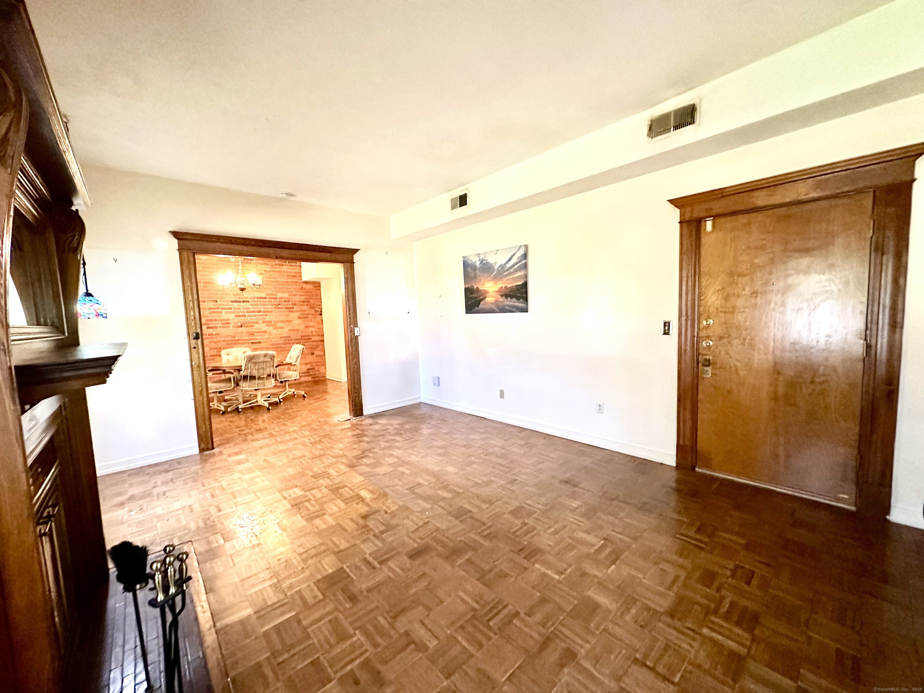 235 Farmington Avenue A