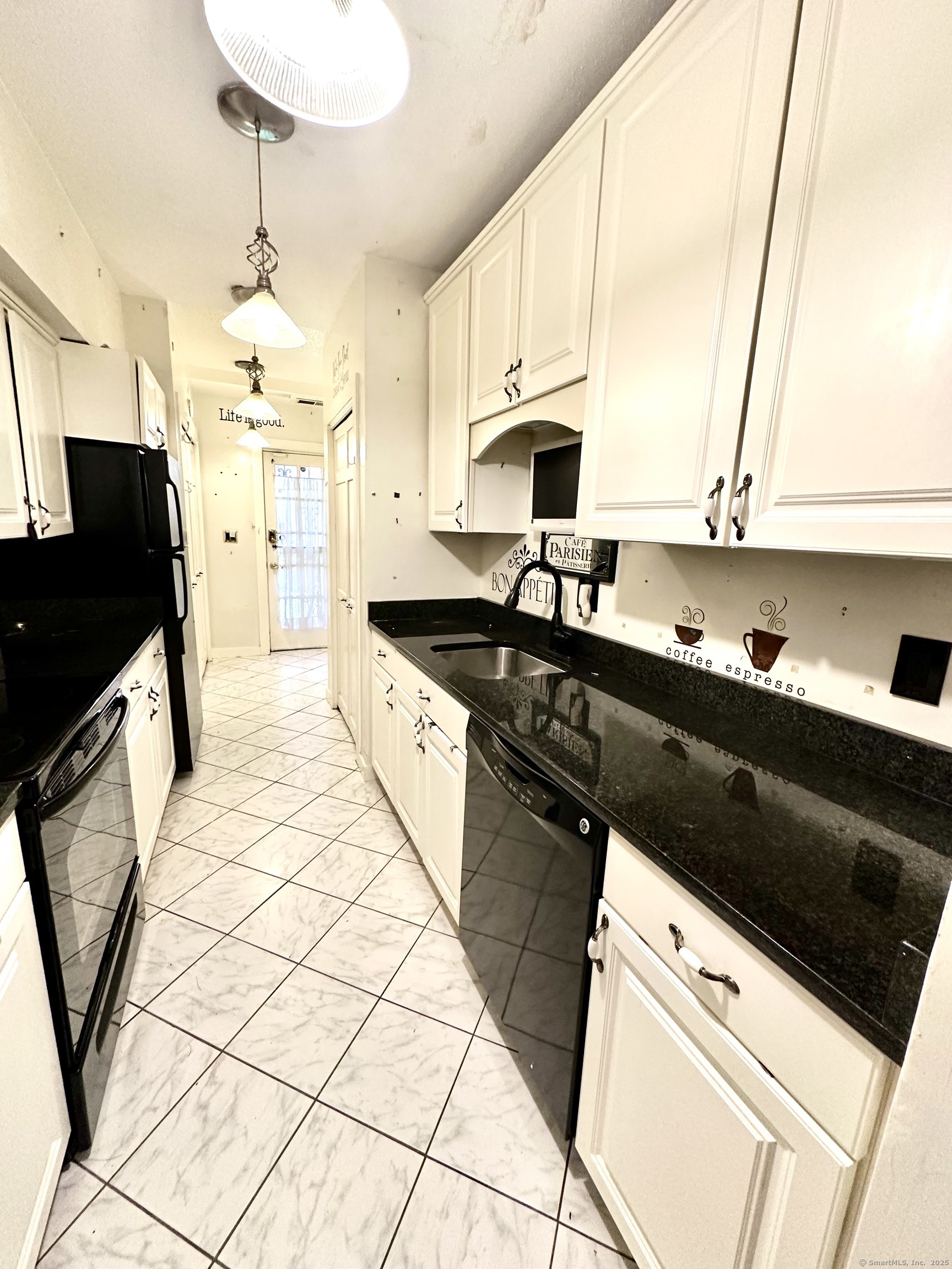 235 Farmington Avenue A