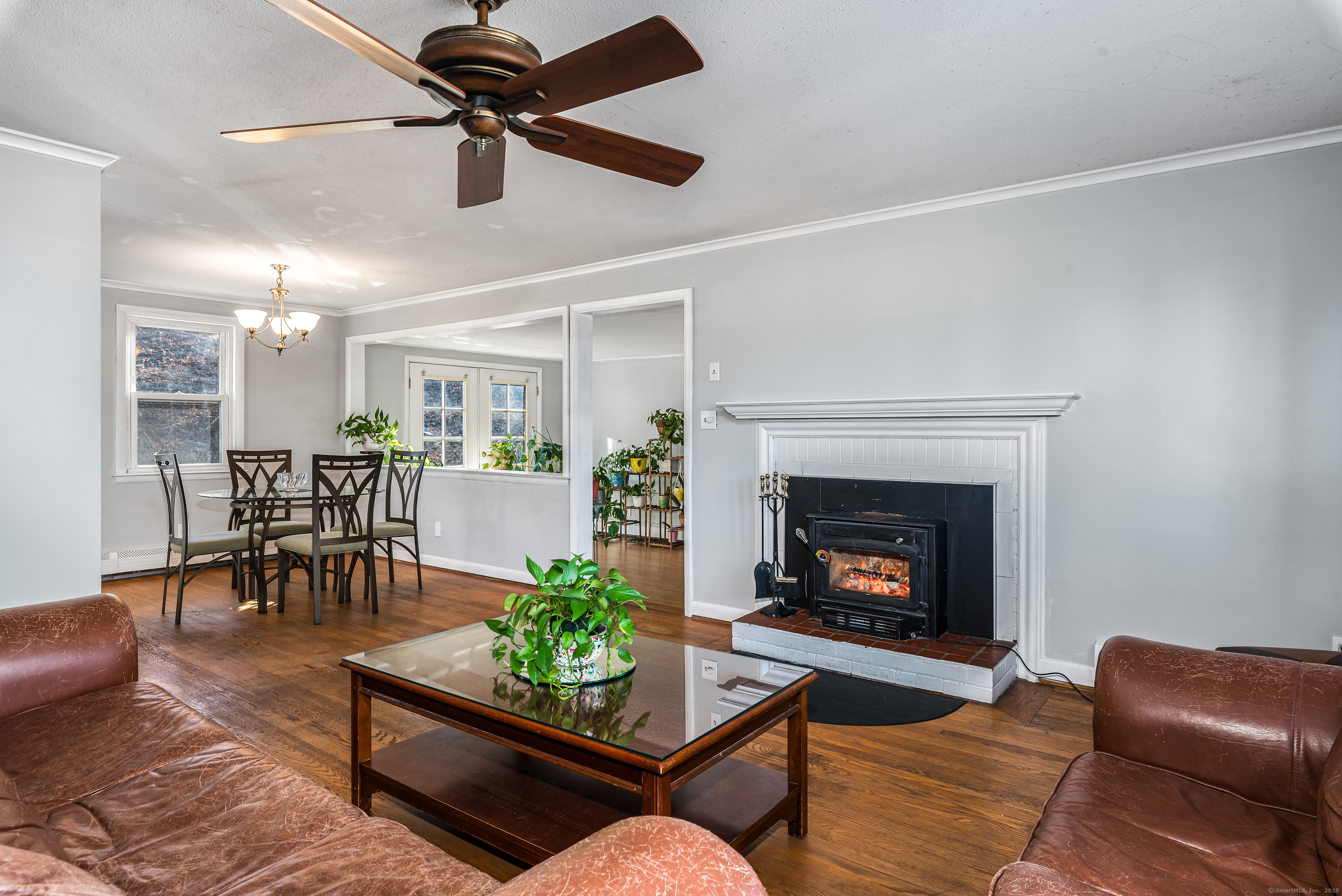 371 Middle Road