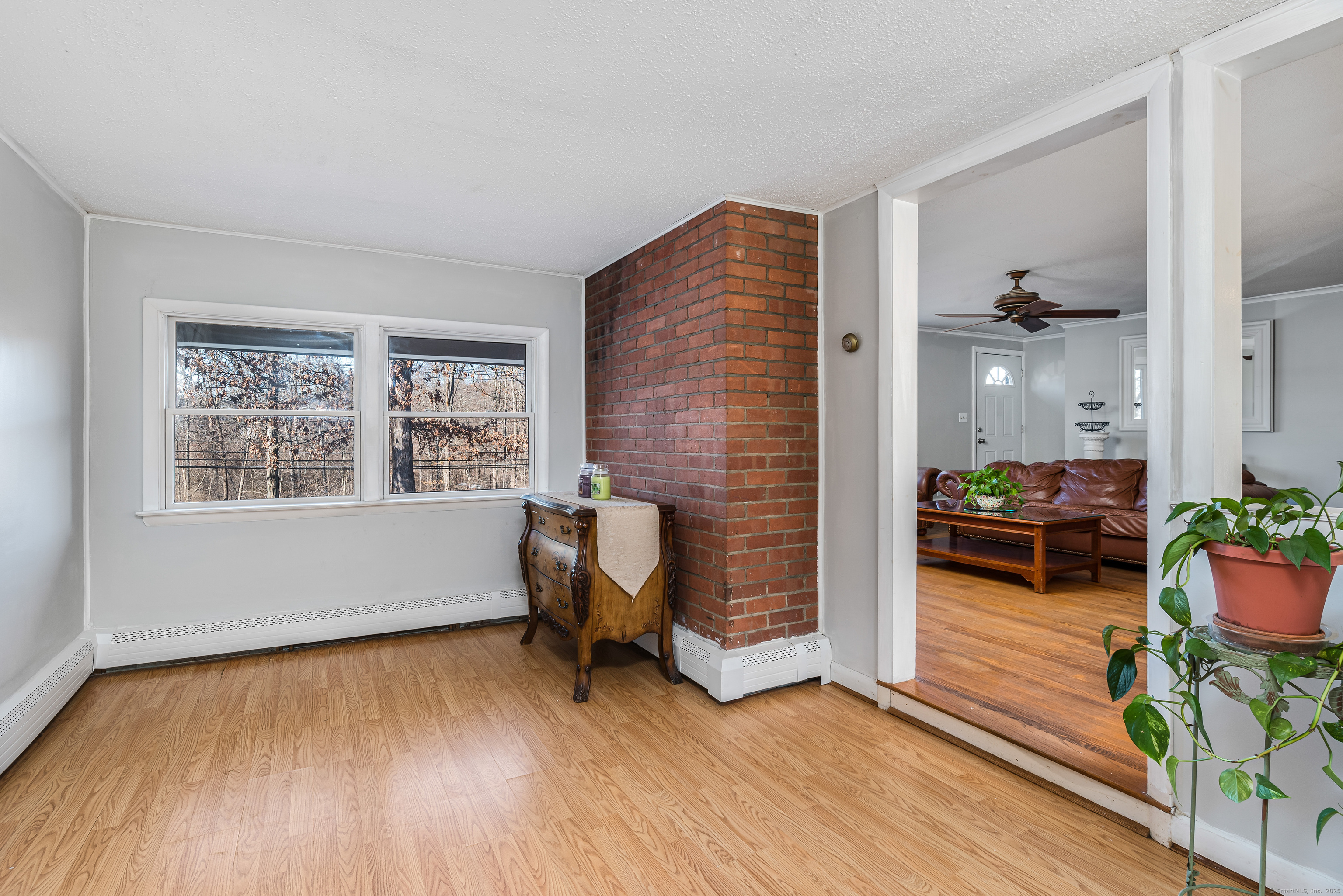 371 Middle Road