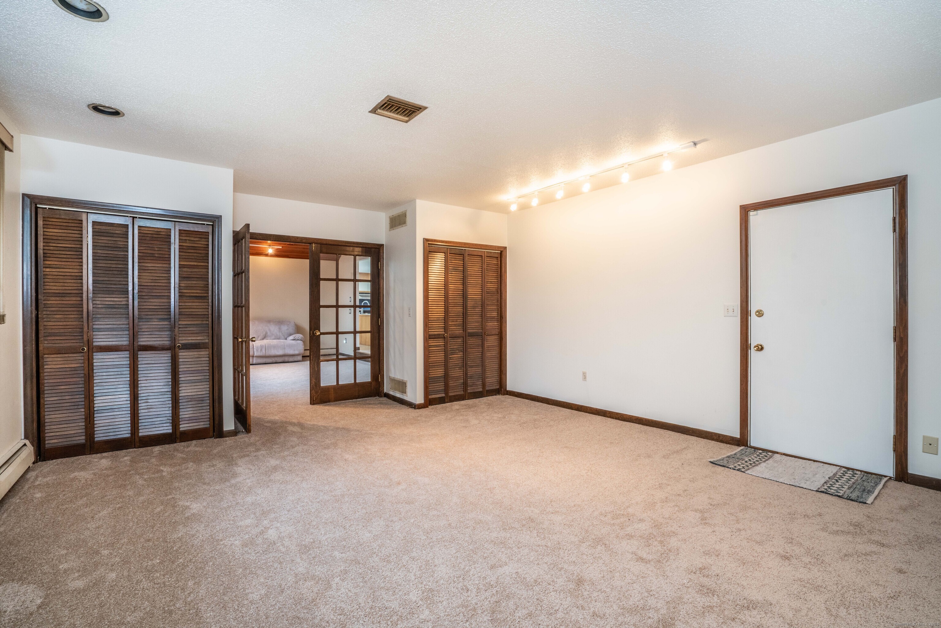 148 King Philip Drive