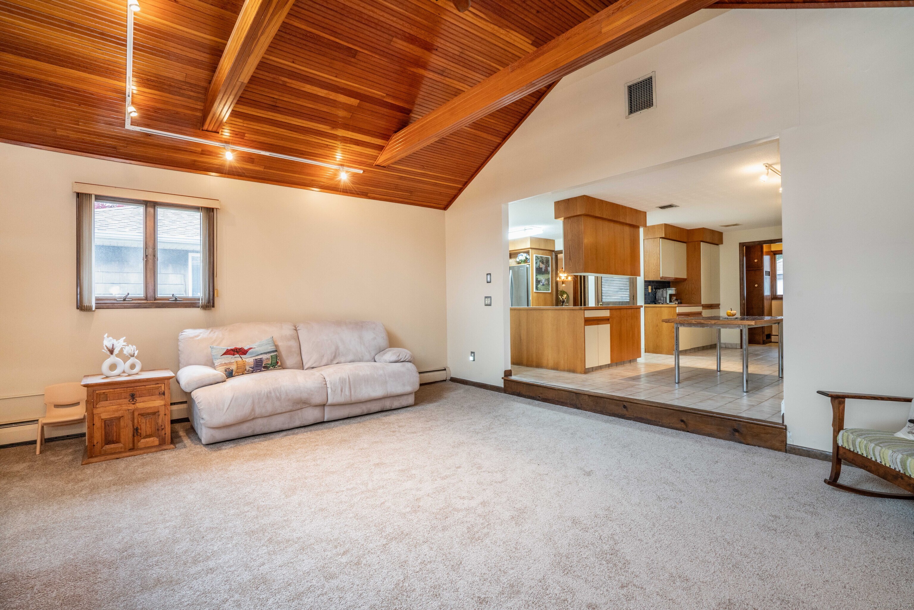 148 King Philip Drive