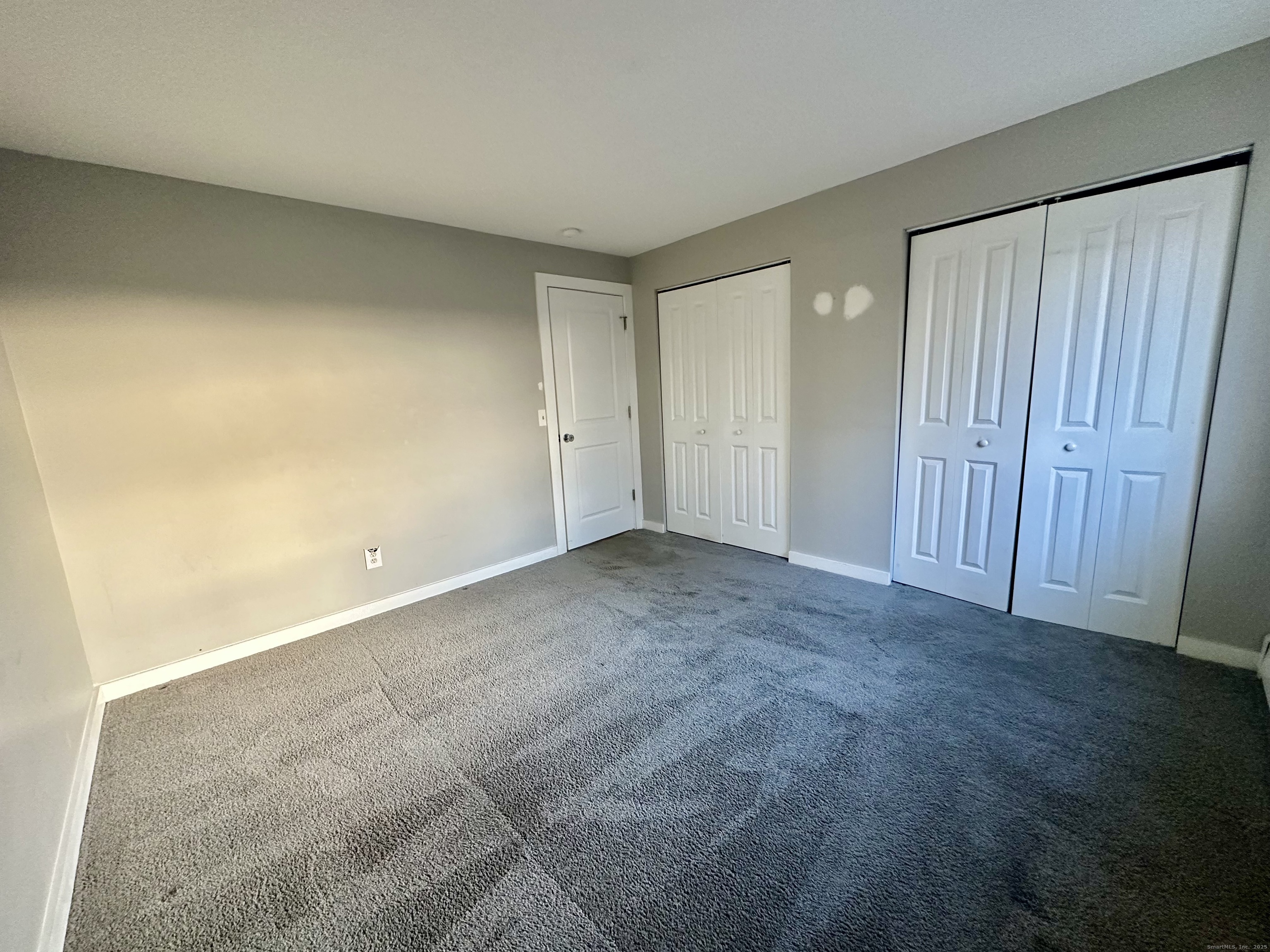 111 Sherbrooke Avenue 128