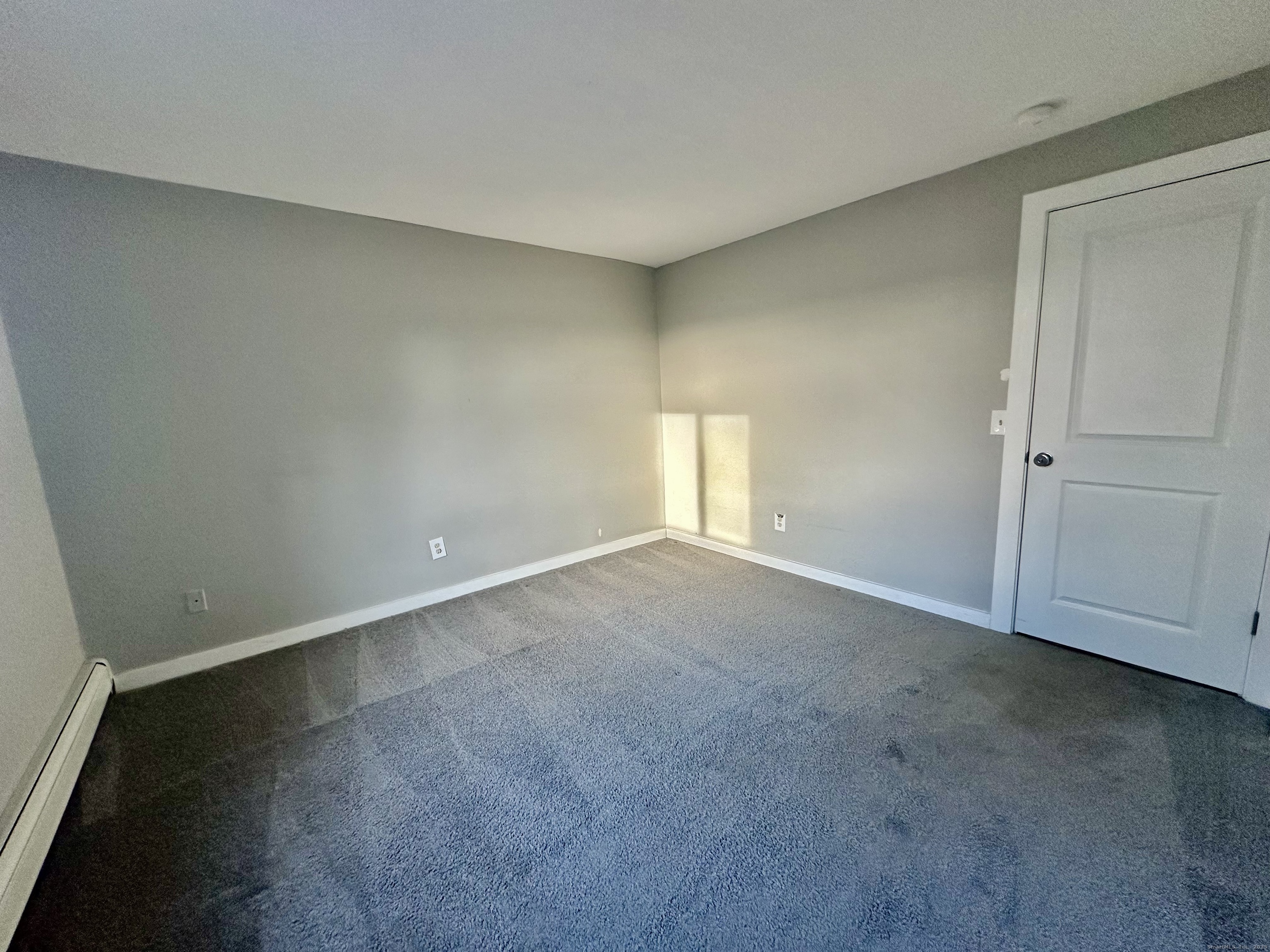 111 Sherbrooke Avenue 128