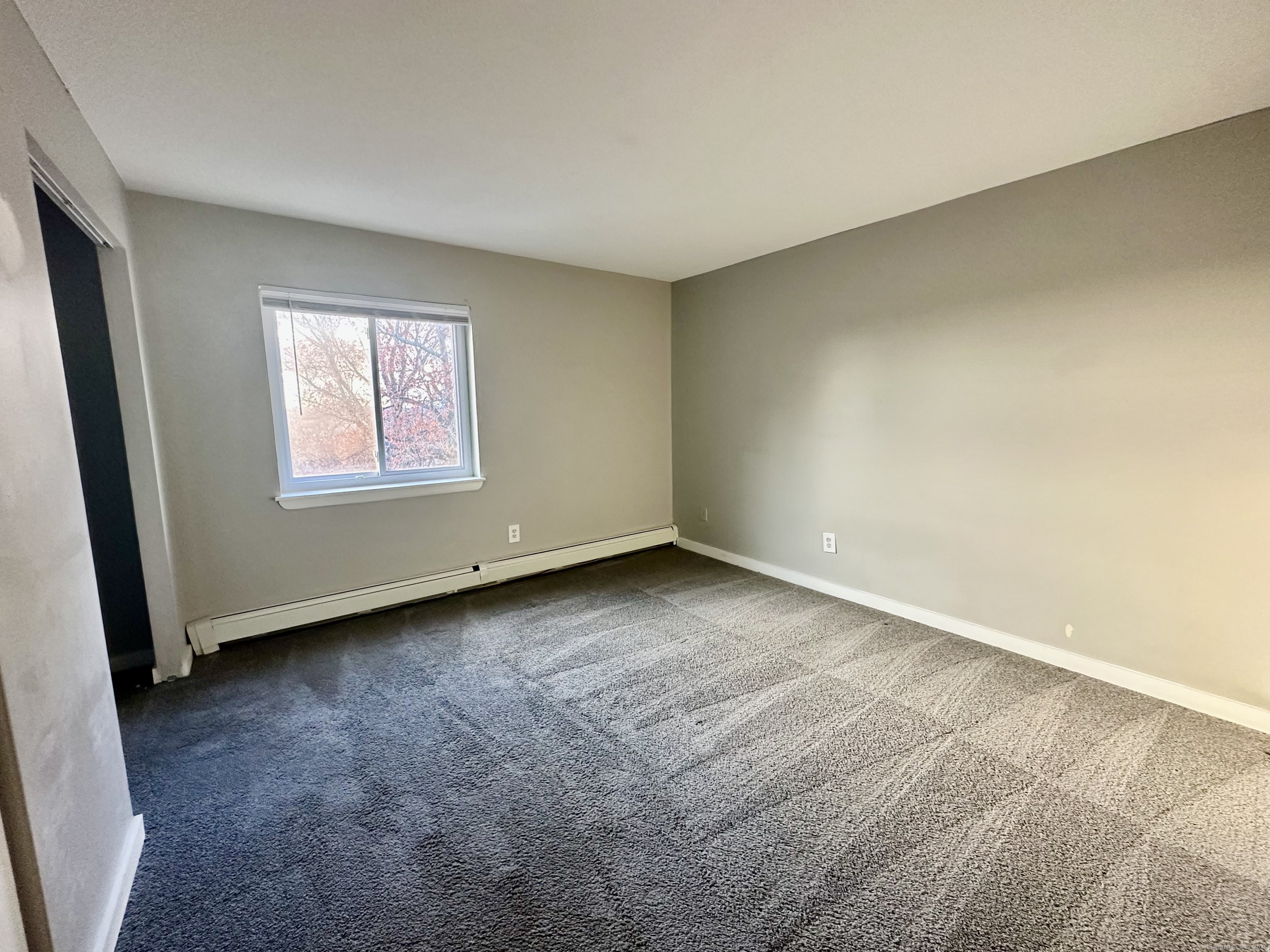 111 Sherbrooke Avenue 128