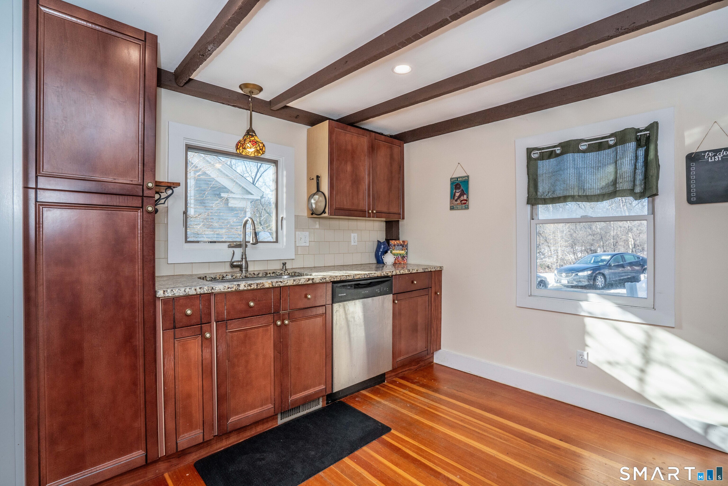 22 Old Hartford Avenue 22