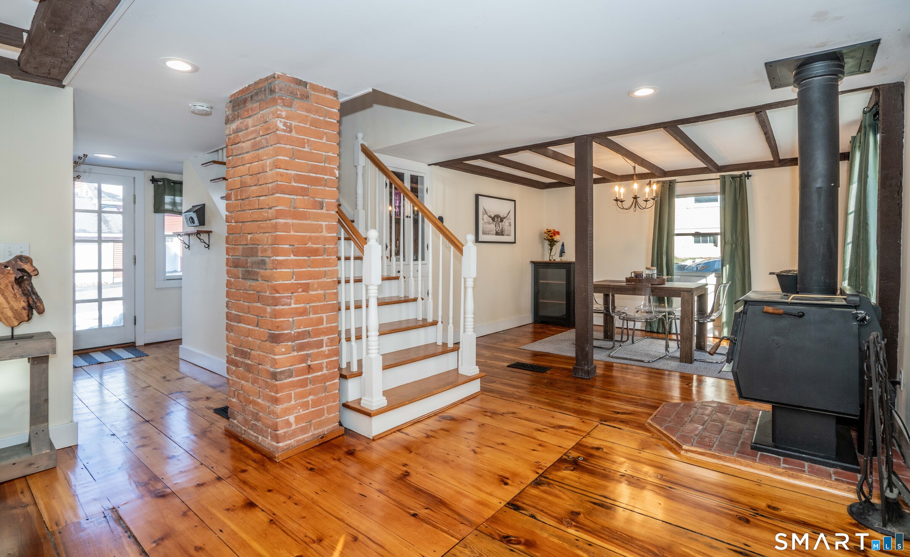22 Old Hartford Avenue 22