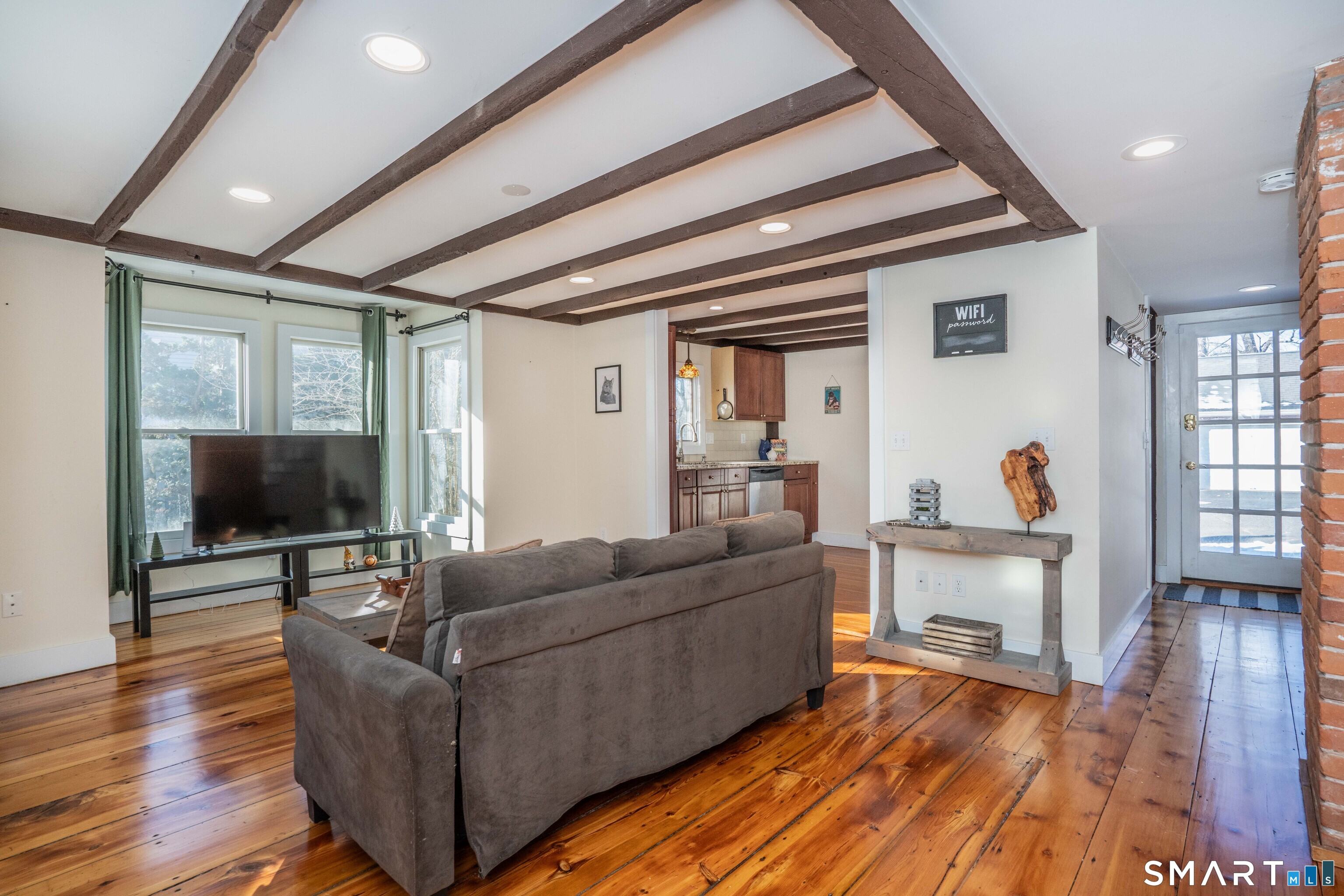 22 Old Hartford Avenue 22