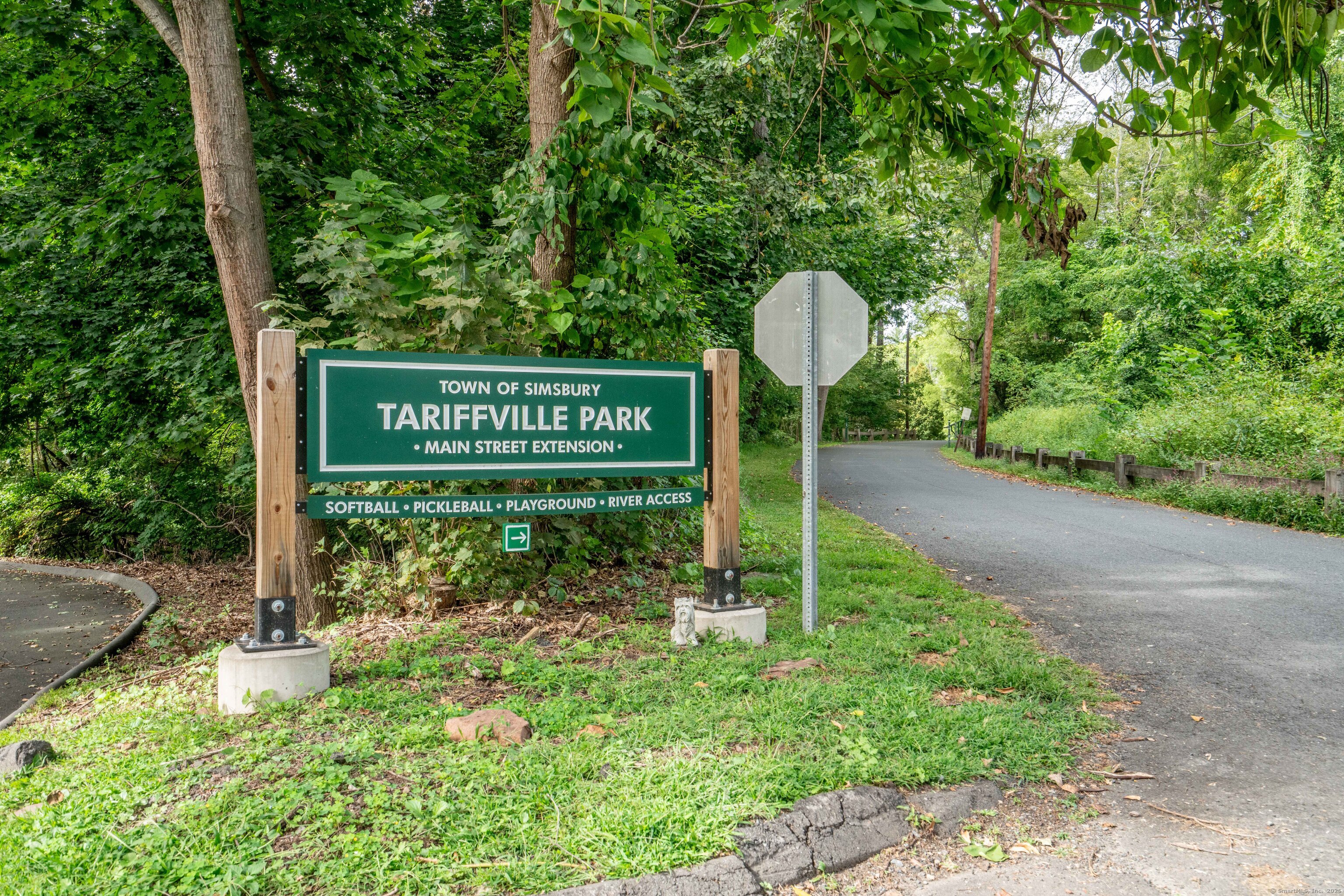 14 Main St Extension