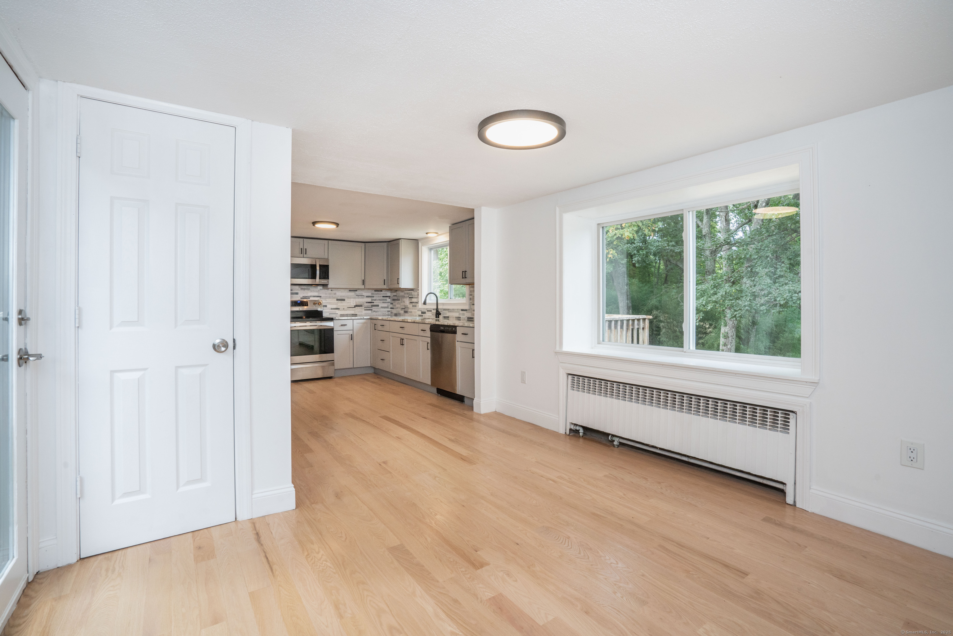 14 Main St Extension