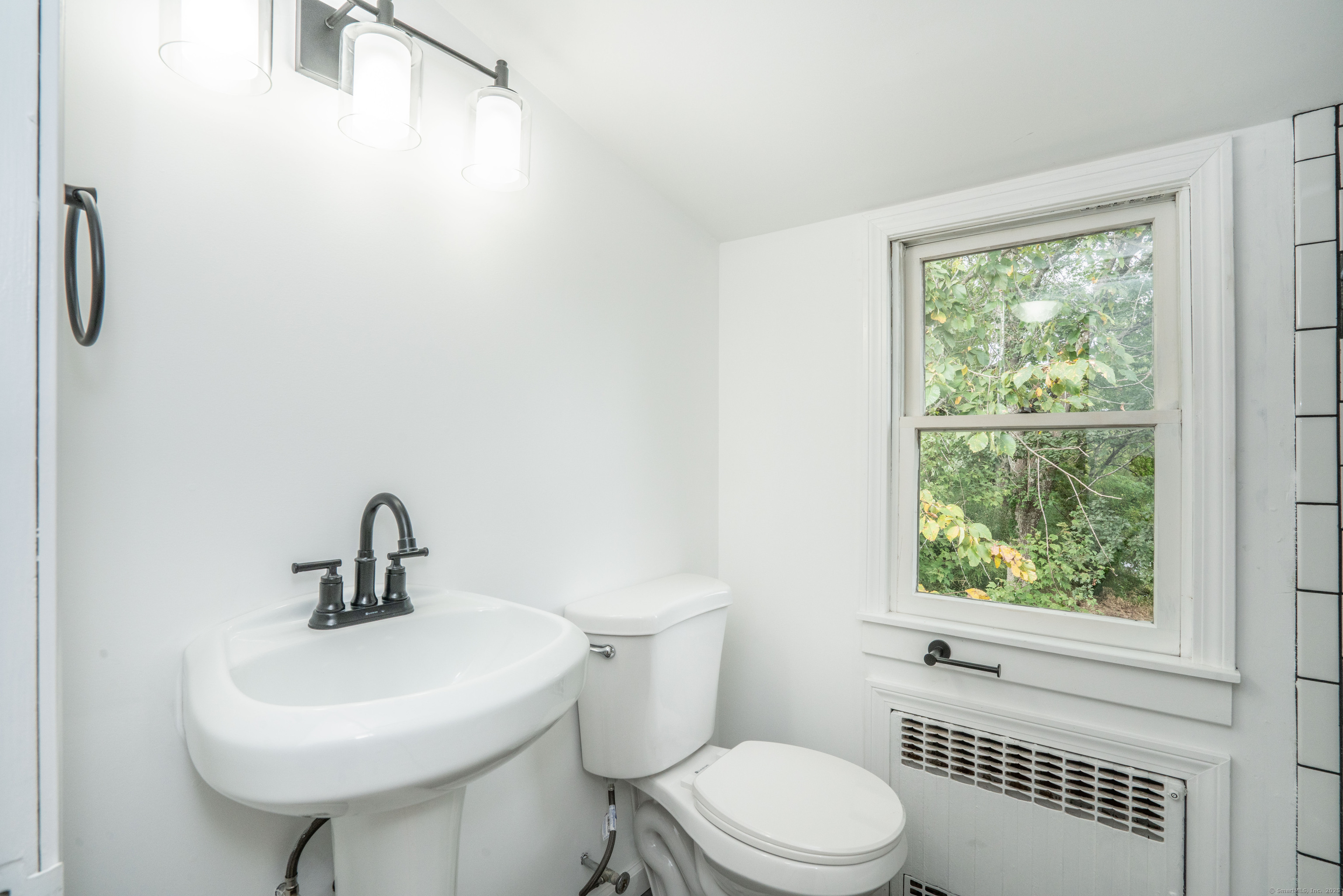 14 Main St Extension