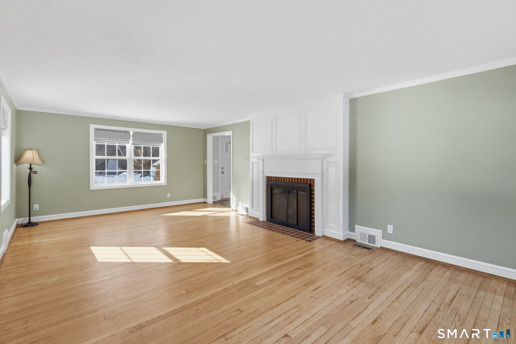 322 Tunxis Avenue