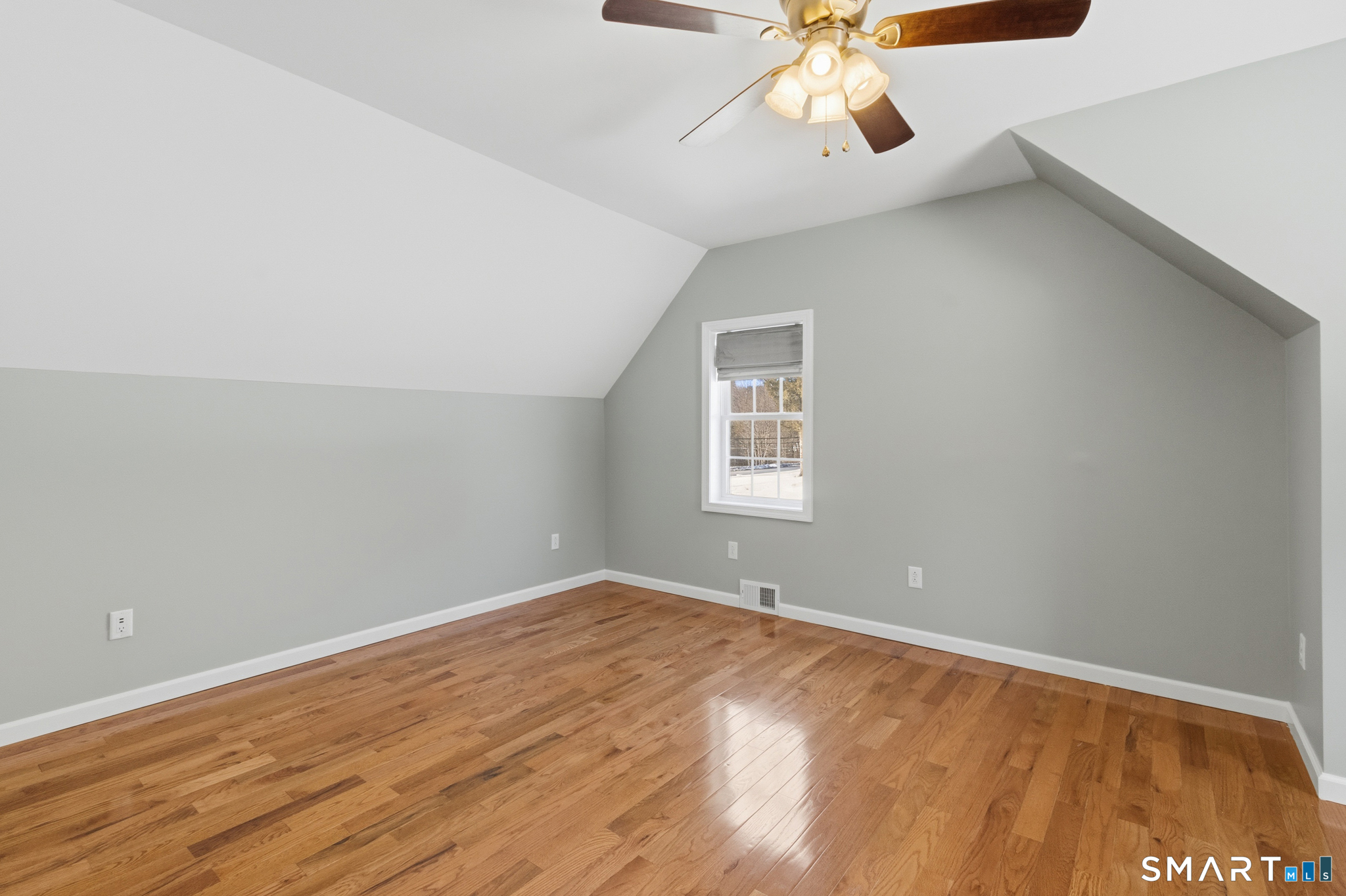 322 Tunxis Avenue