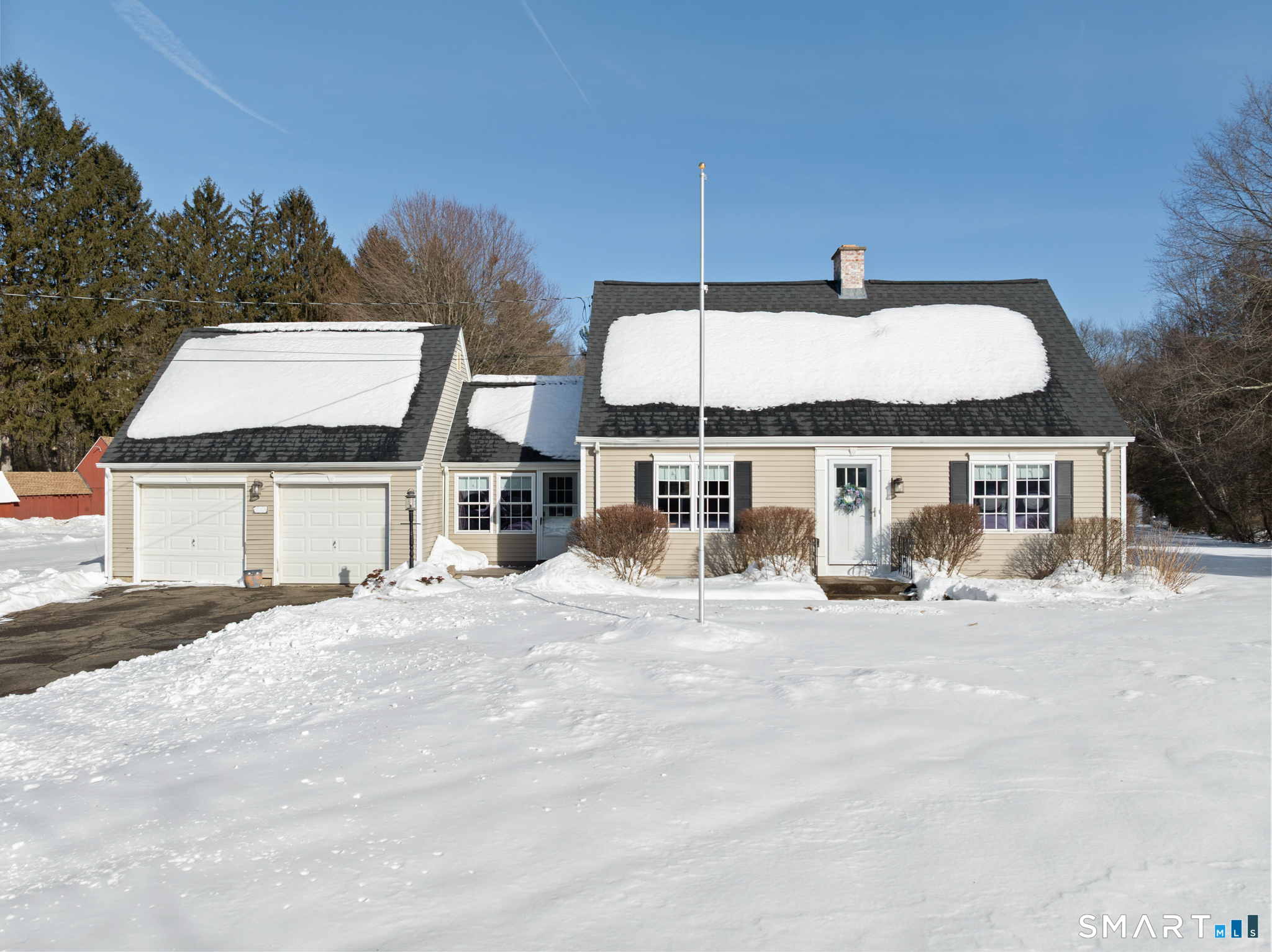 322 Tunxis Avenue